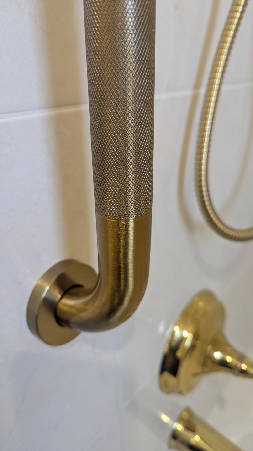 32 Inch Shower Grab Bar, Munzong Brushed Nickel Stainless Steel Handle customer photo 1