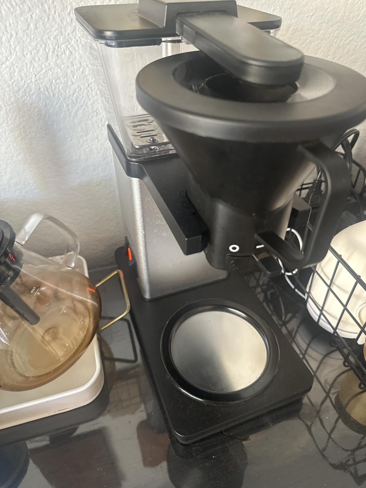 SimplyGoodCoffee Coffee Maker/Coffee Machine. 8 Cup Automatic Drip Pour Over Coffee Brewer. Easy To Use, Durable Stainless, Gold Cup Standard customer photo 1