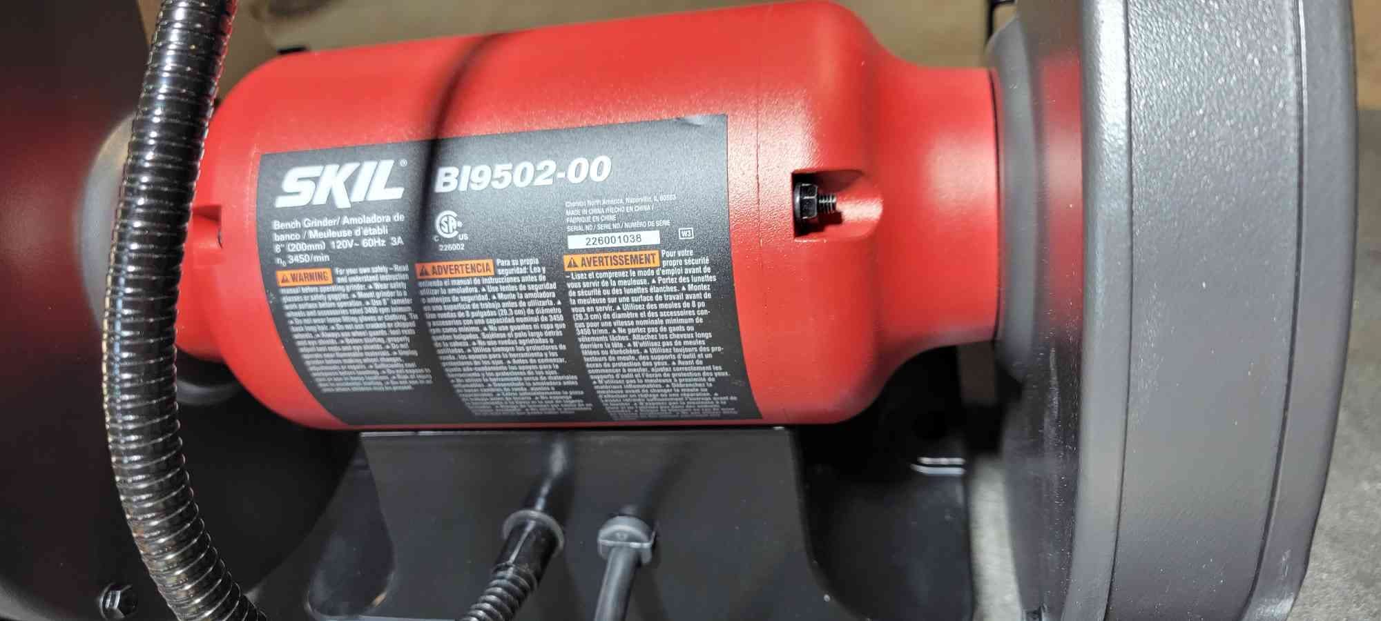 SKIL 3.0 Amp 8 In. Bench Grinder with Built-in Water Cooling Tray & LED Work Light - BI9502-00 customer photo 1
