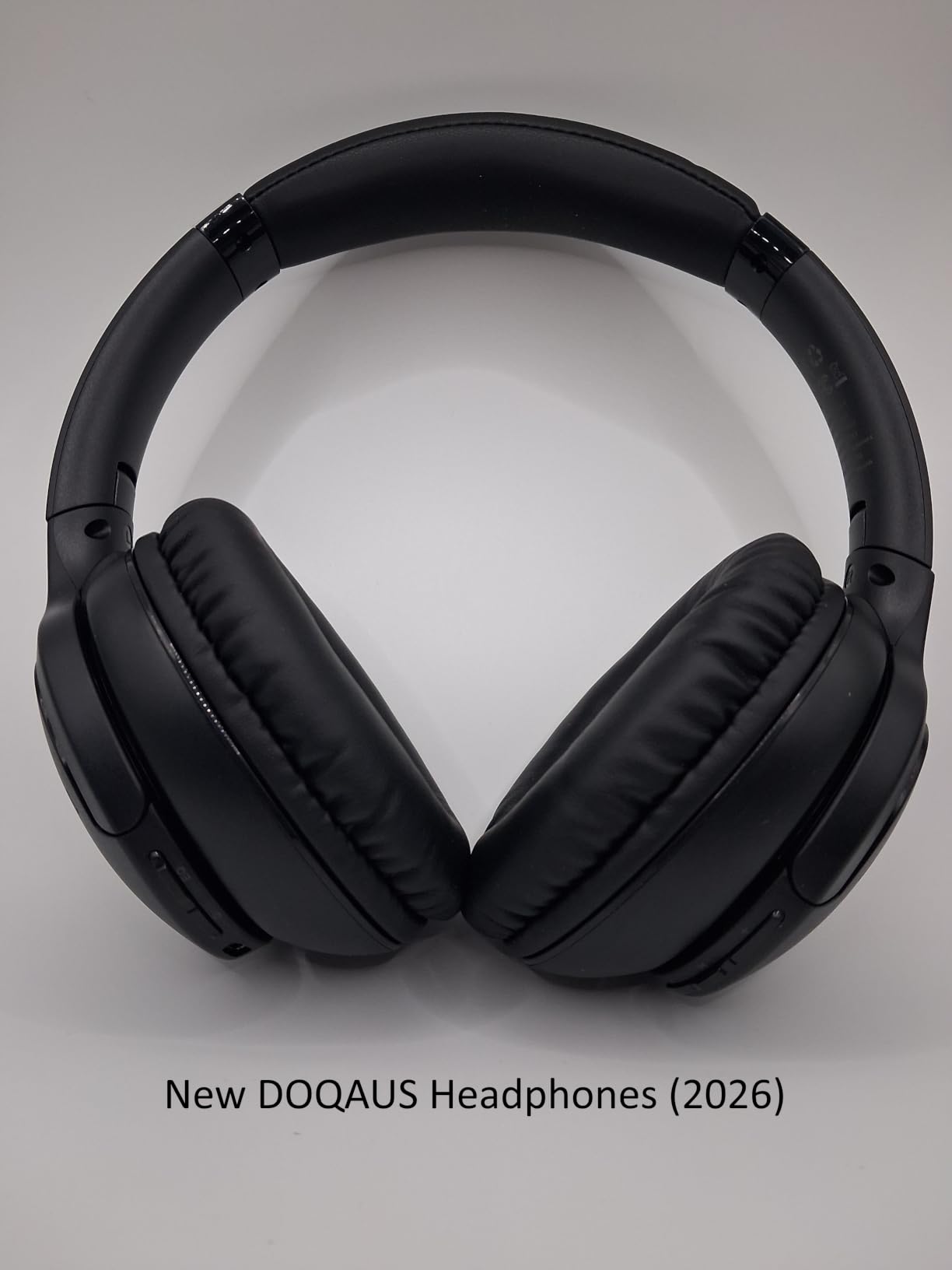 DOQAUS Bluetooth Headphones Over Ear Wireless, 90H Playtime, APP Control | 9 EQ Mode, Headphones Wireless with HiFi Deep Bass, Bluetooth 5.4, Memory Foam Earpad, ENC Mic, for Travel, Phone, PC, Black customer photo 1