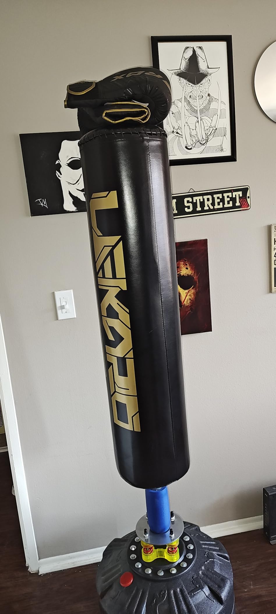 LEKARO Freestanding Punching Bag with Boxing Gloves, Heavy Boxing Bag with Stand for Adult Kids, Standing Kickboxing Bag customer photo 2