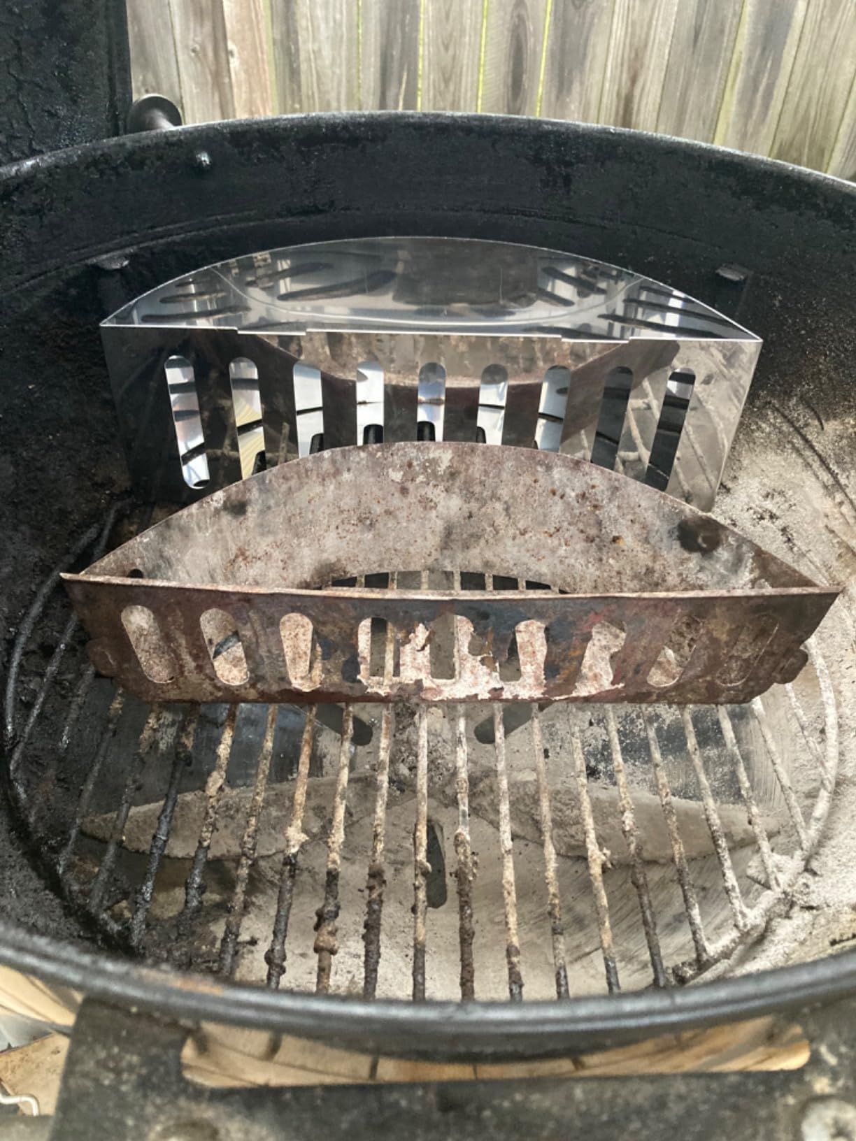 Skyflame 2 PCS Stainless Steel Charcoal Basket Holder for 22