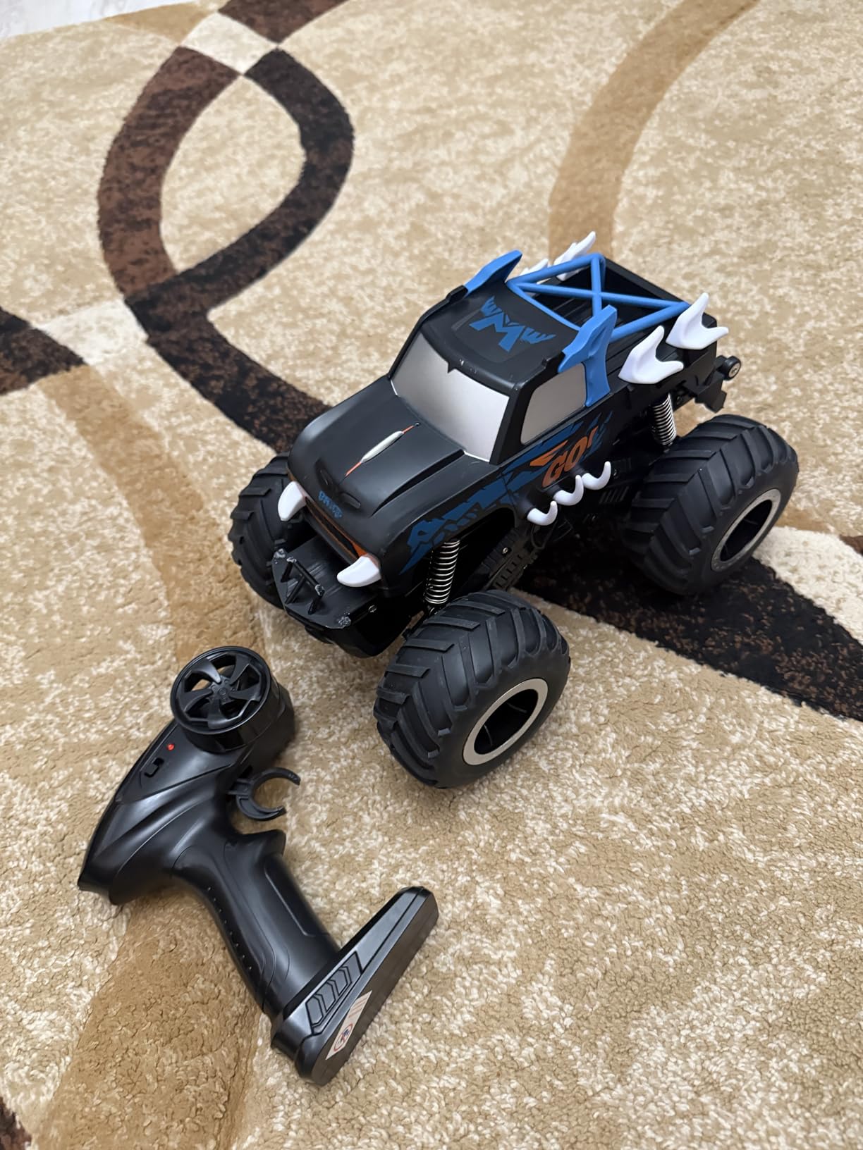 Threeking 1:16 Amphibious Monster Truck All Terrain Remote Control Car Toys customer photo 2