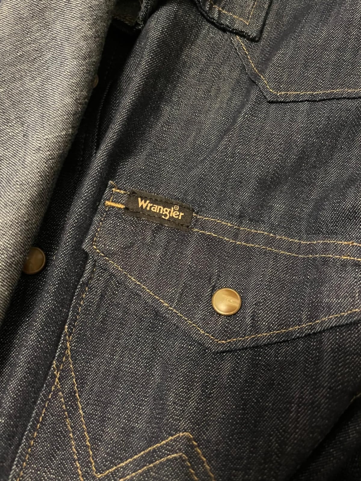 Wrangler Men's Iconic Regular Fit Snap Shirt customer photo 1