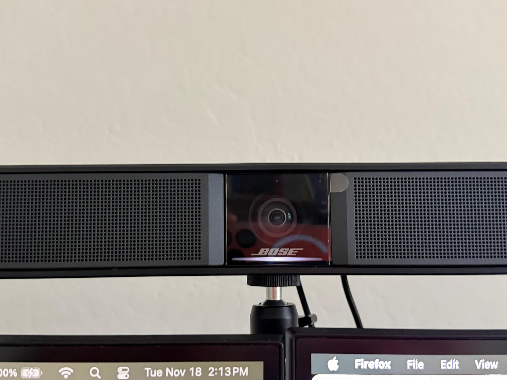 Bose Professional VB-S, All-in-one Video Conference HD Camera, Noise-reducing Mic, and Hi-Fidelity Bluetooth Speaker for Home, Office, or Classroom customer photo 1