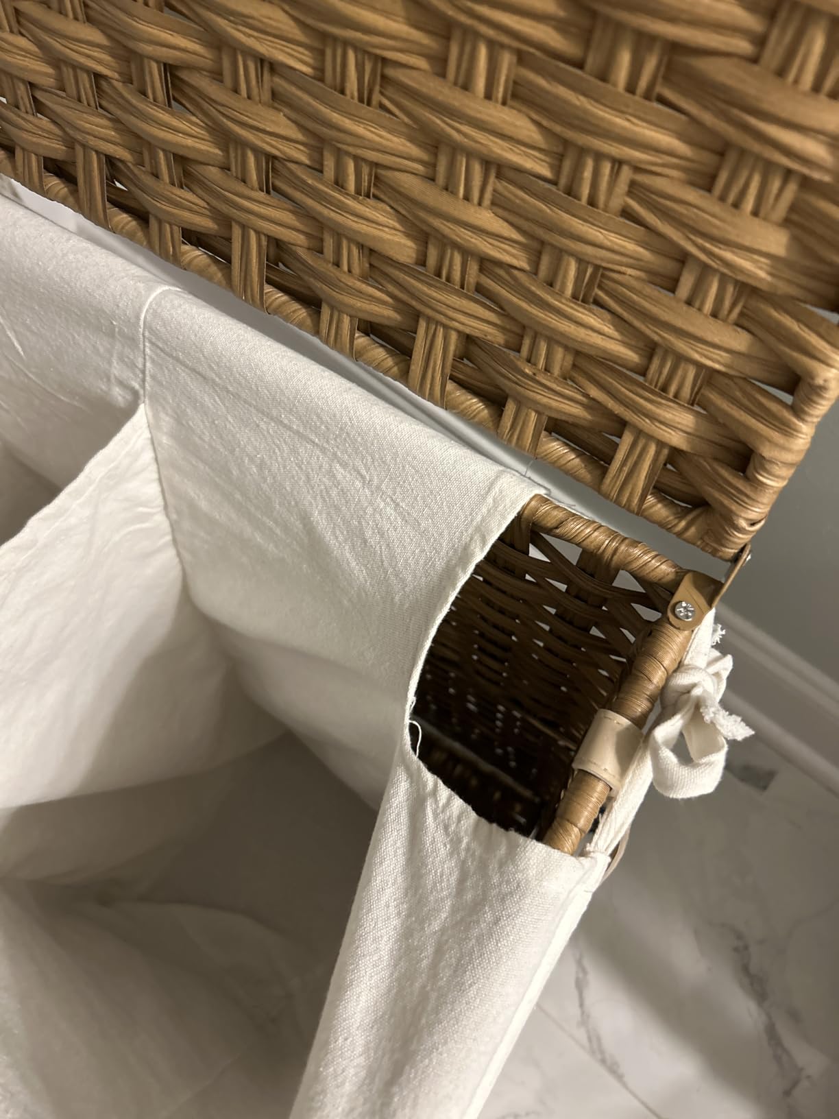 SONGMICS Rolling Laundry Hamper with Lid, 160 L 3-Section Synthetic Rattan customer photo 2