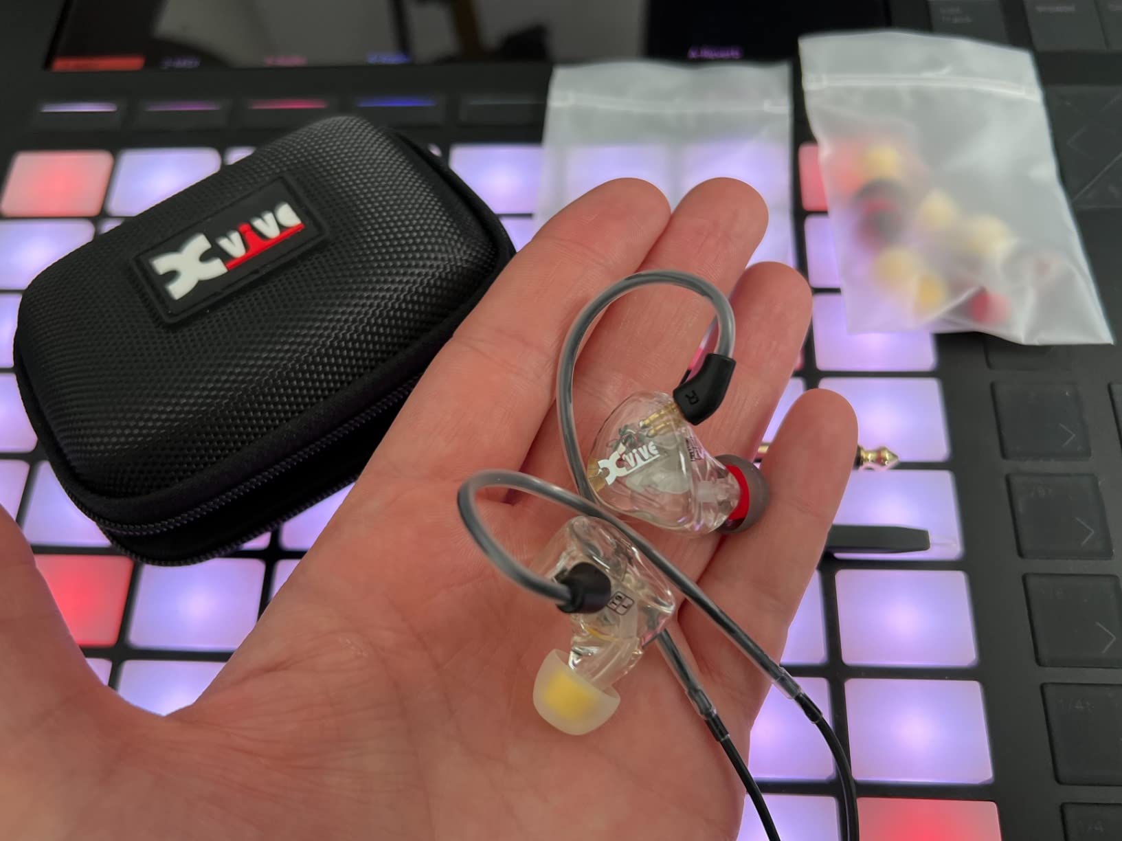 Xvive T9 in-Ear Monitor Headphones Dual Knowles BA Drivers IEM for Studio, Band Rehearsal, Live Performance (T9) customer photo 1