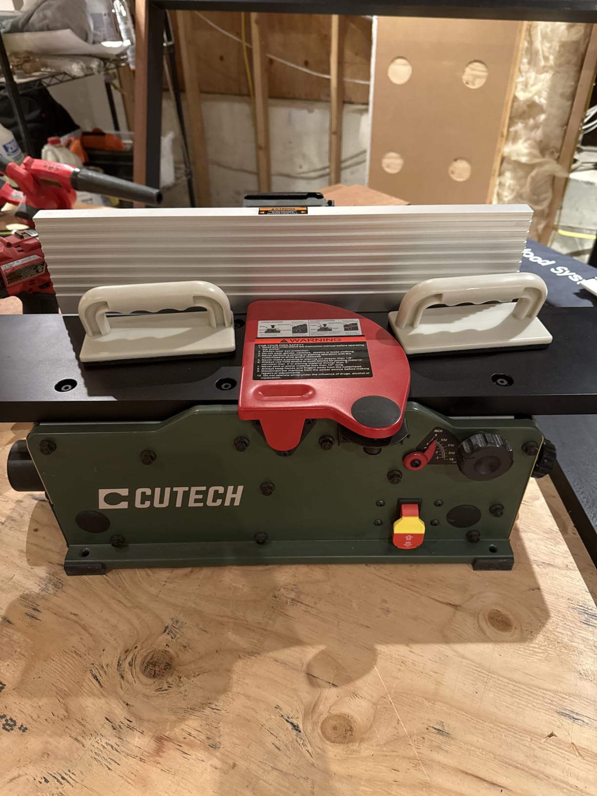 Cutech 40160HB 6-Inch Spiral Cutterhead Benchtop Jointer with teflon-Coated Aluminum Tables, 12 TC Inserts, 19-5/8” Aluminum Fence, and a 10-amp Motor (Rifle Green, 6 inch) customer photo 1