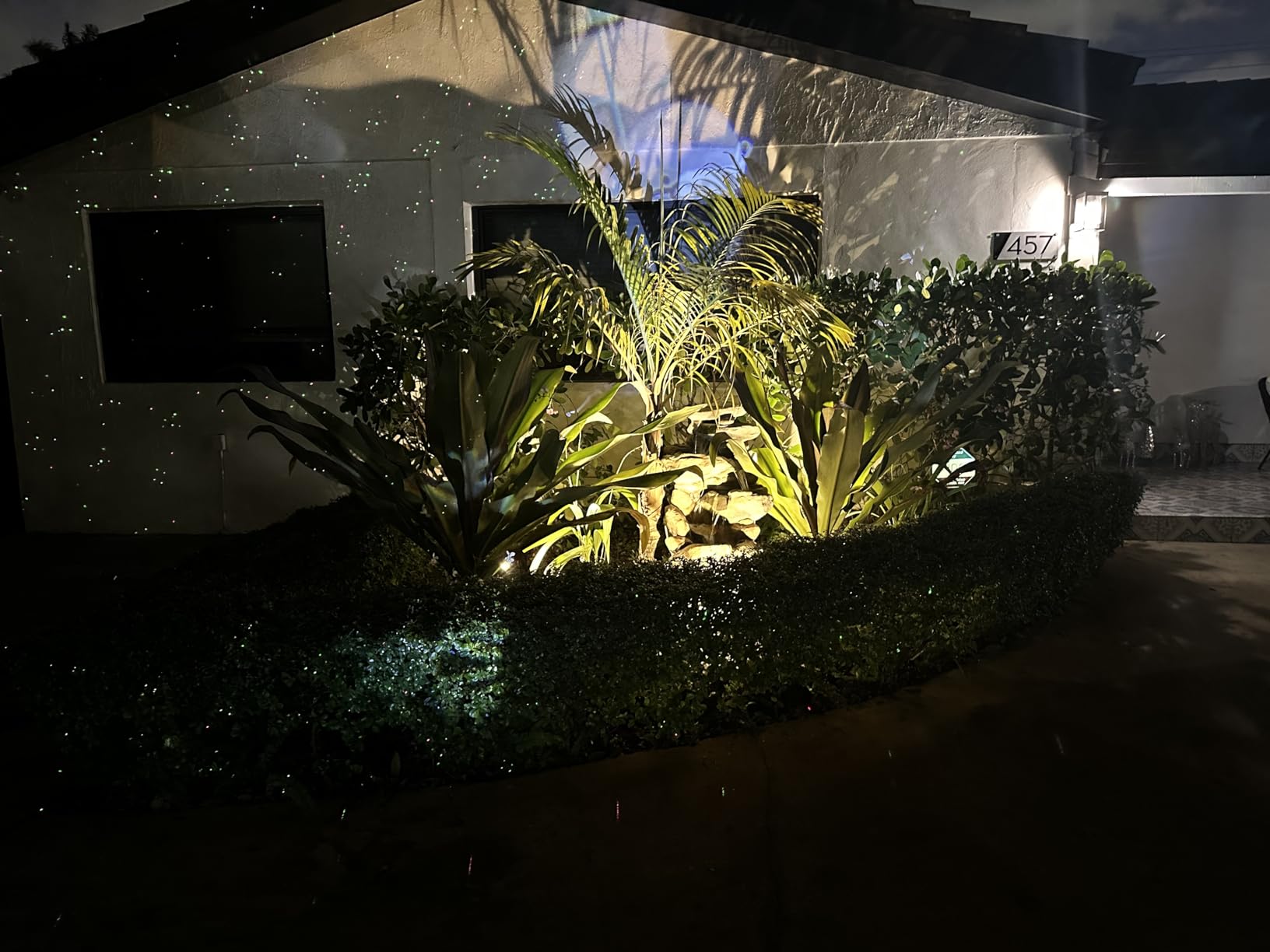 SUNVIE LED Low Voltage Landscape Lighting Kit with Transformer, 10 PCS customer photo 1