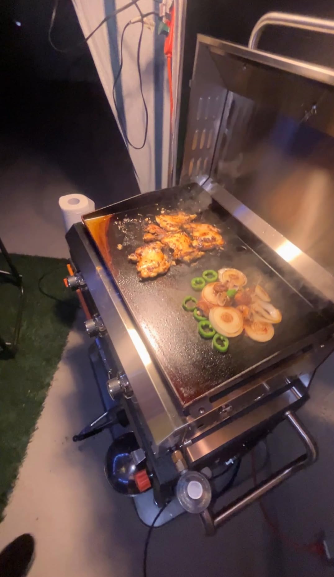 ONLYFIRE GRILLS Tabletop Gas Griddle 3 Burners, Propane Gas Stove, GS309 customer photo 1