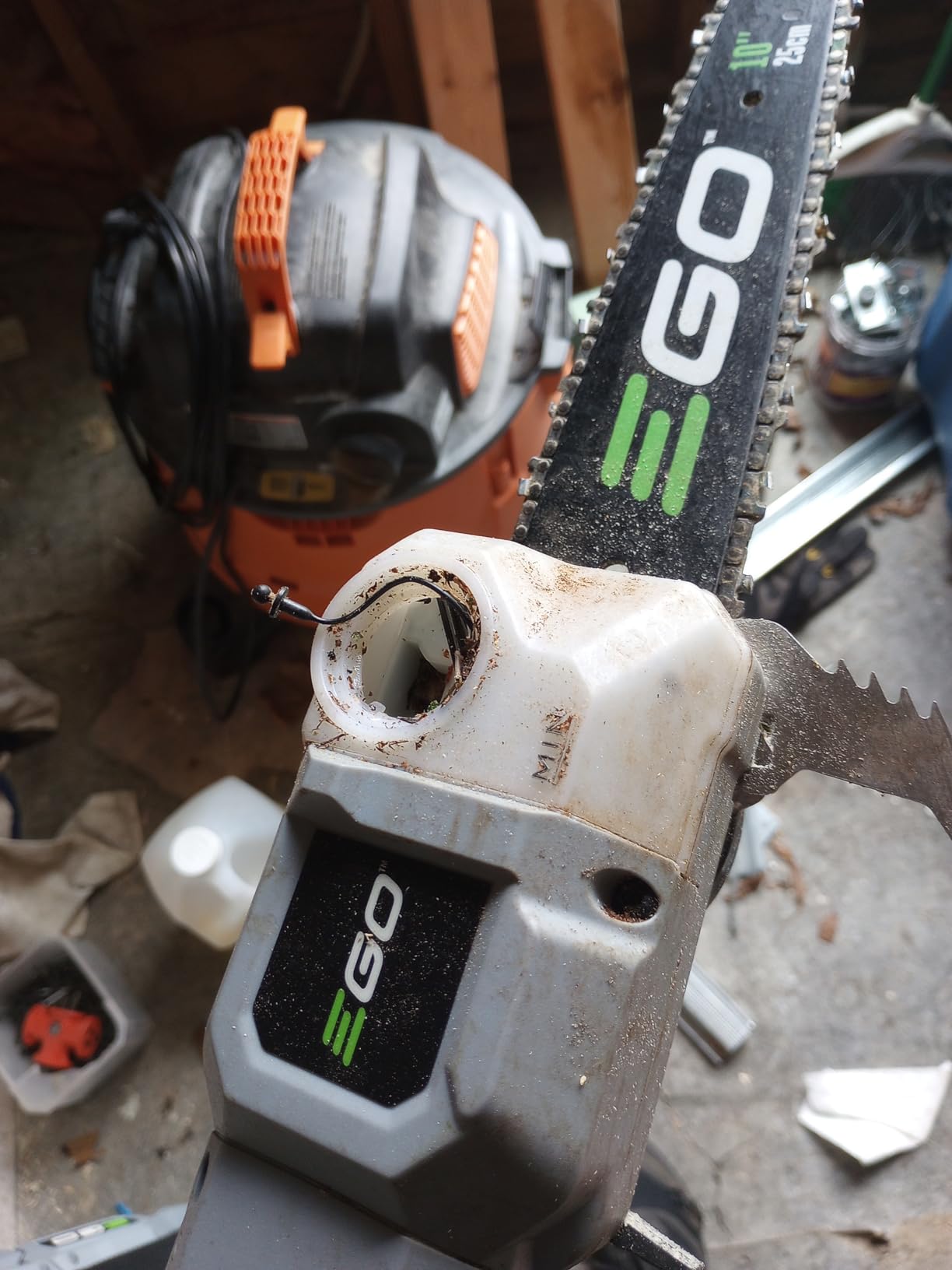 EGO Power+ Pole Saw for Tree Trimming, Cordless Electric Pole Saw with Telescopic LED Cut Line Indicator, Includes 56V 2.5Ah Battery and Charger - PS1001 customer photo 1