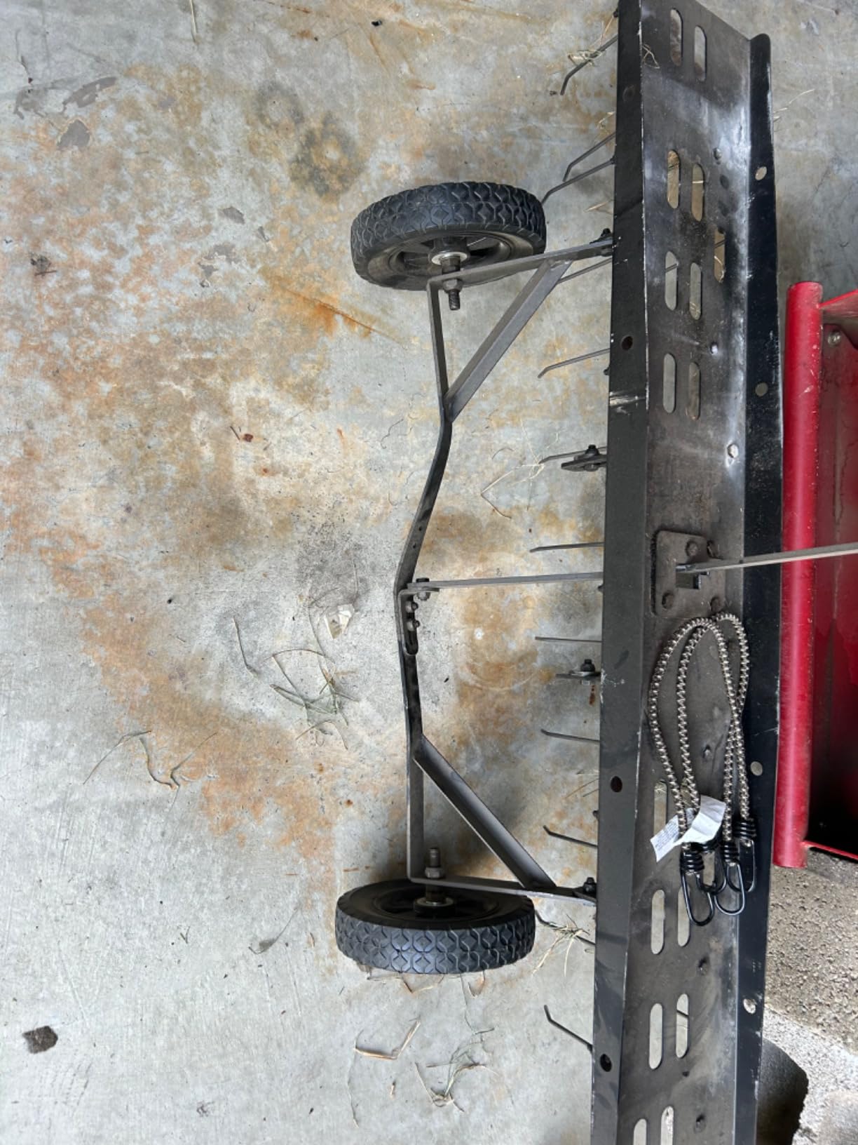 Suchtale 40 Inch Tow Behind Lawn Dethatcher with 20 Spring Tines customer photo 1