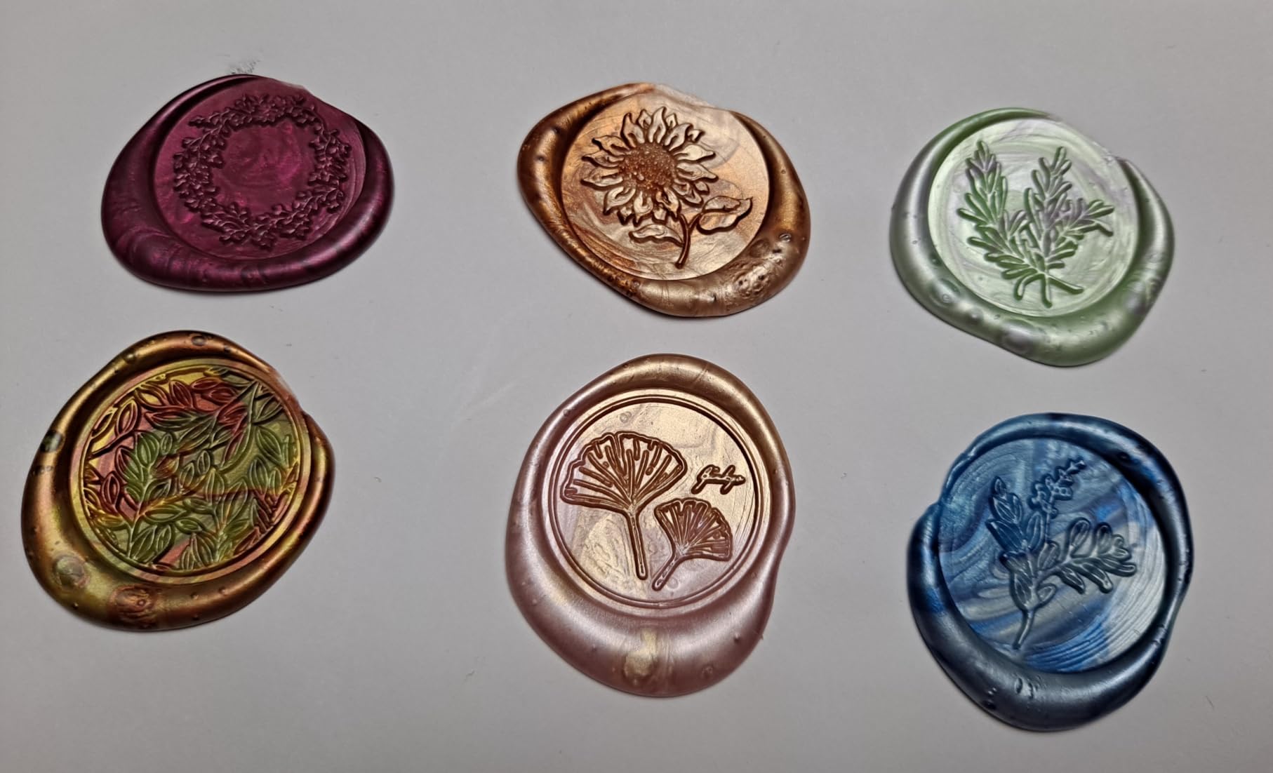 Metallic Assorted Color Wax Seal Beads - 24 Colors, 600+ Sealing Wax Beads | For DIY Wax Seals, Decor for Envelope, Letter, Wedding Invitation and Sealing Wine Bottle customer photo 2