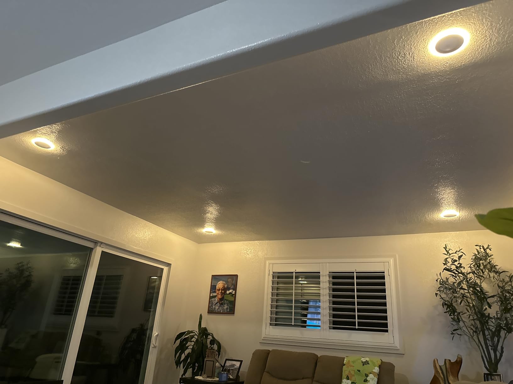 Meconard 12 Pack 6 Inch 5CCT LED Recessed Lighting with Night Light, White customer photo 1