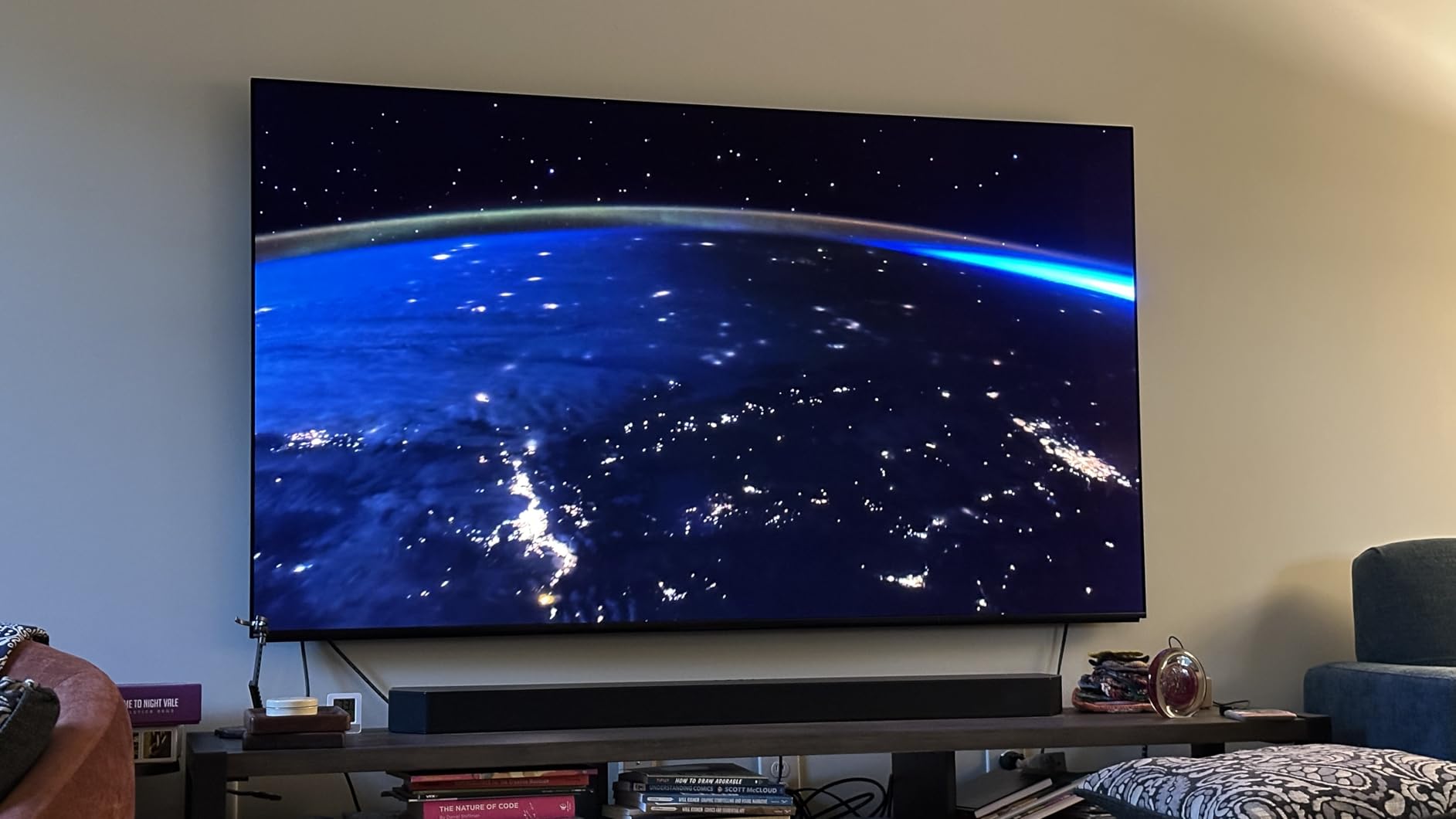 Sony QD-OLED 77 inch BRAVIA XR A95L Series 4K Ultra HD TV: Smart Google TV with Dolby Vision HDR and Exclusive Gaming Features for The PlayStation® 5 XR77A95L- Latest Model,Black customer photo 1