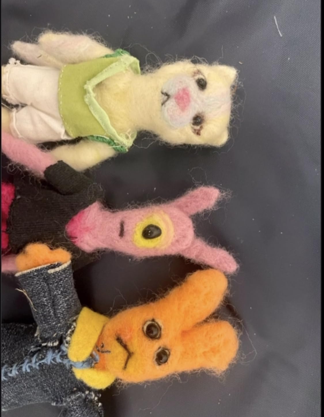 IMZAY Needle Felting Kit 18 Colors Wool Felting Kit Wool Roving Set | Needle Felting Starter Kit with Storage Bag Needle Felting Tools, Wool Felt Tools for Felted Animal Needle Felting Supplies customer photo 2