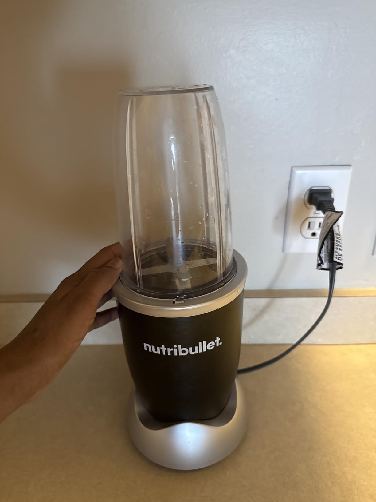 NutriBullet Special Edition NutriBullet Pro 900 - Watt Blender (MatteBlack) customer photo 2