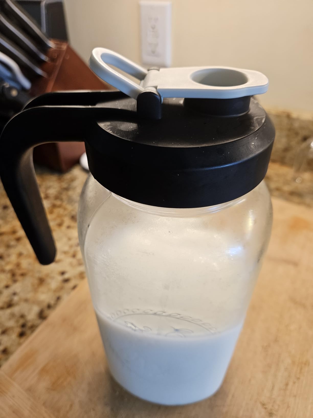 2 Quart Glass Pitcher with Lid - Airtight & Leakproof Mason Jar Pitcher with Filter Lid, Wide Mouth Glass Jar, Heavy Duty Glass Container for Water, Juice, Milk, Tea, Iced Coffee, and Drinks customer photo 2