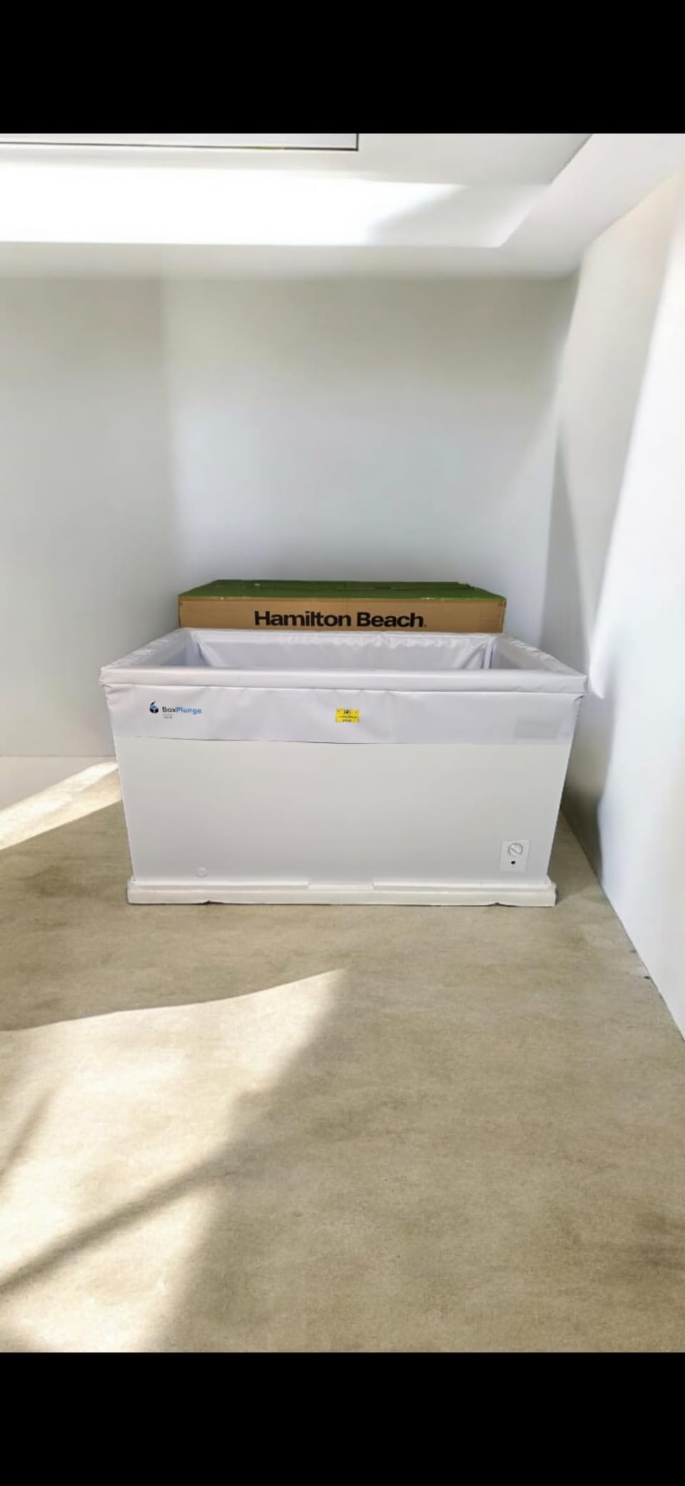 Hamilton Beach 14 cu ft Chest Freezer - White, Large Storage for Families, Space-Saving Flat Back, Front Drain, Garage Ready customer photo 1