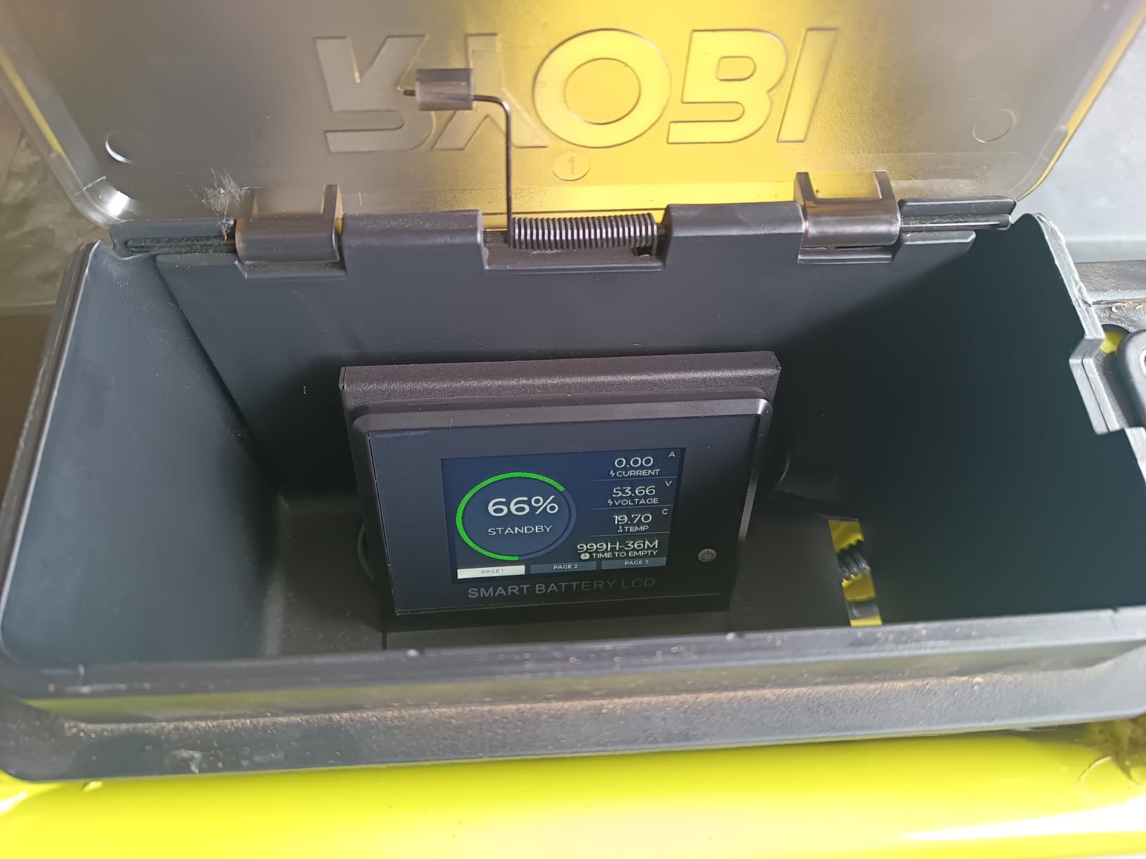 LOSSIGY 48V 100AH Golf Cart Lithium Battery, Bluetooth LifePO4 Battery 200A BMS, Deep Cycle Power Supply,Perfect for Golf Carts, Solar System, RV, Off Grid, Marine, Trolling Motor,Peak Current 1000A customer photo 2