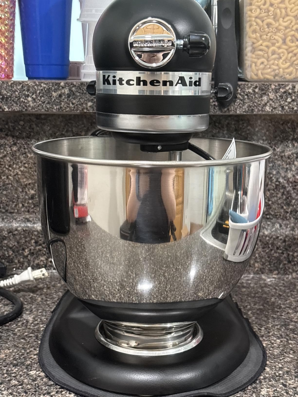 KitchenAid Artisan, 5-Qt Tilt Head Stand Mixer, KSM150PS, Porcelain White customer photo 2