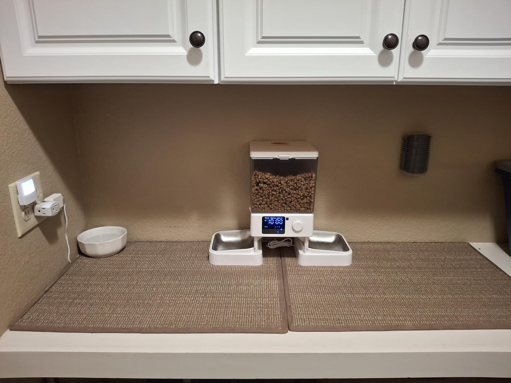 oneisall Automatic Cat Feeder for 2 Cats Pets, Timed Cat Food Dispenser customer photo 1