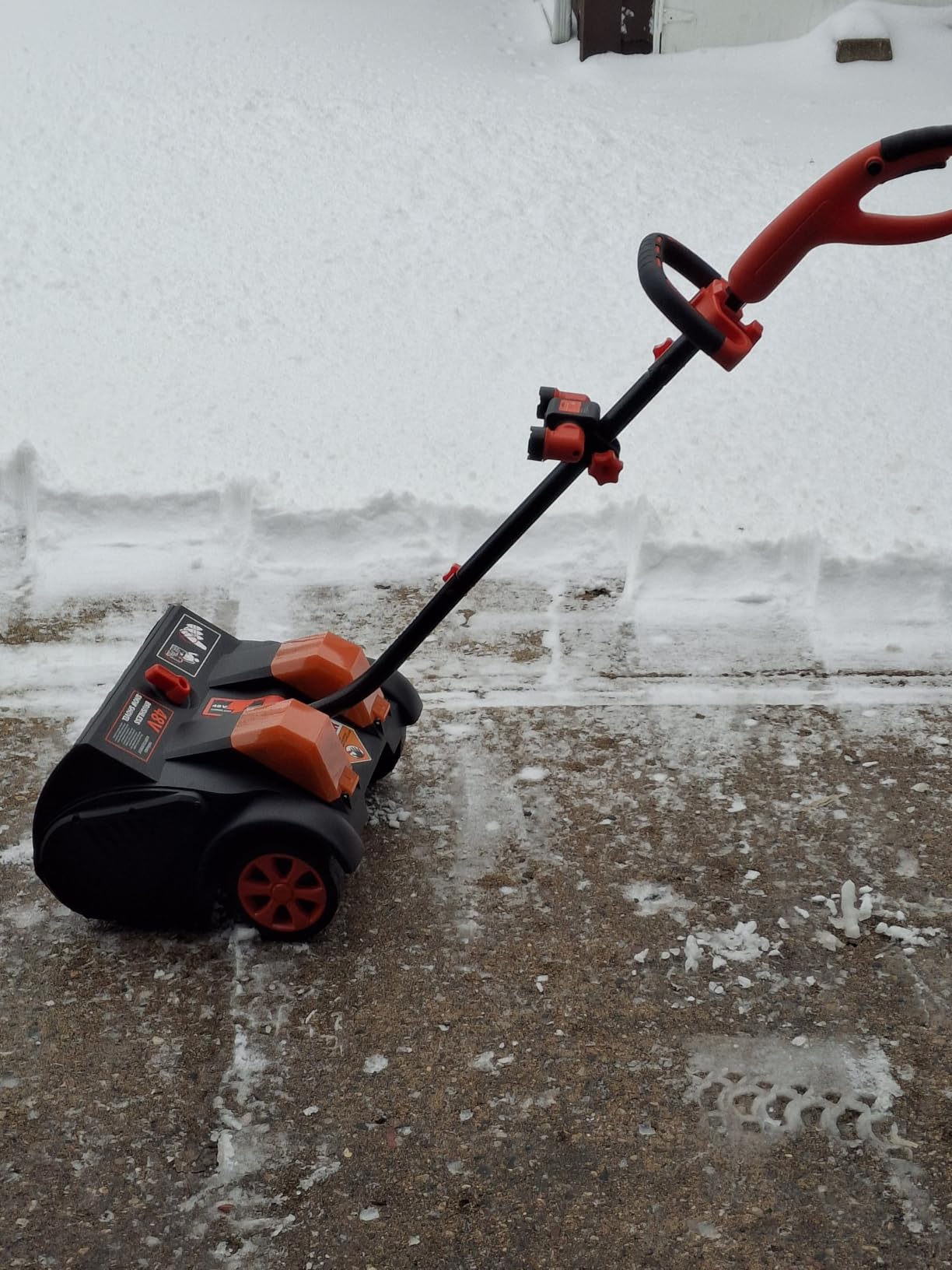 VOLTASK 48V 16-Inch Brushless Cordless Snow Shovel with Wheels, Orange customer photo 2