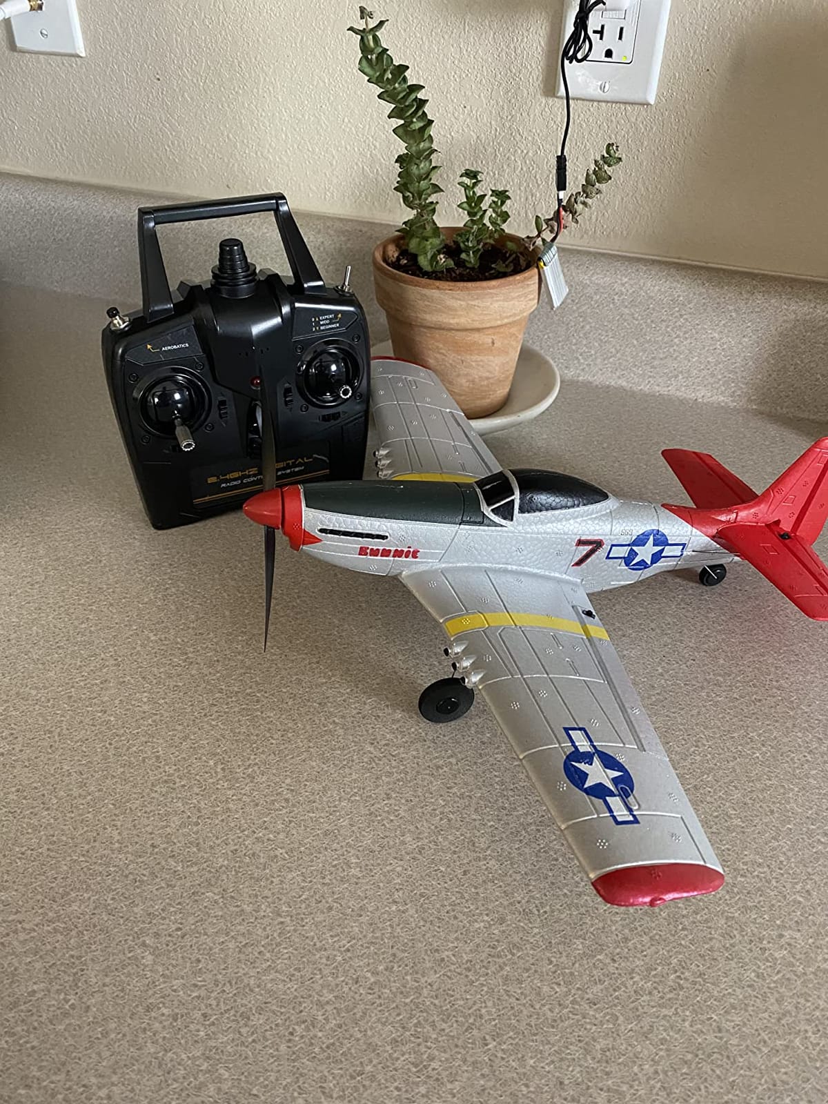 volantexrc RC Plane, 4CH Remote Control Airplane for Beginners & Adults | P51D Mustang Fighter RTF, 6-Axis Gyro, 3 Modes & Aerobatics, Easy to Fly, 2.4GHz Radio Controlled Aircraft, Red customer photo 1