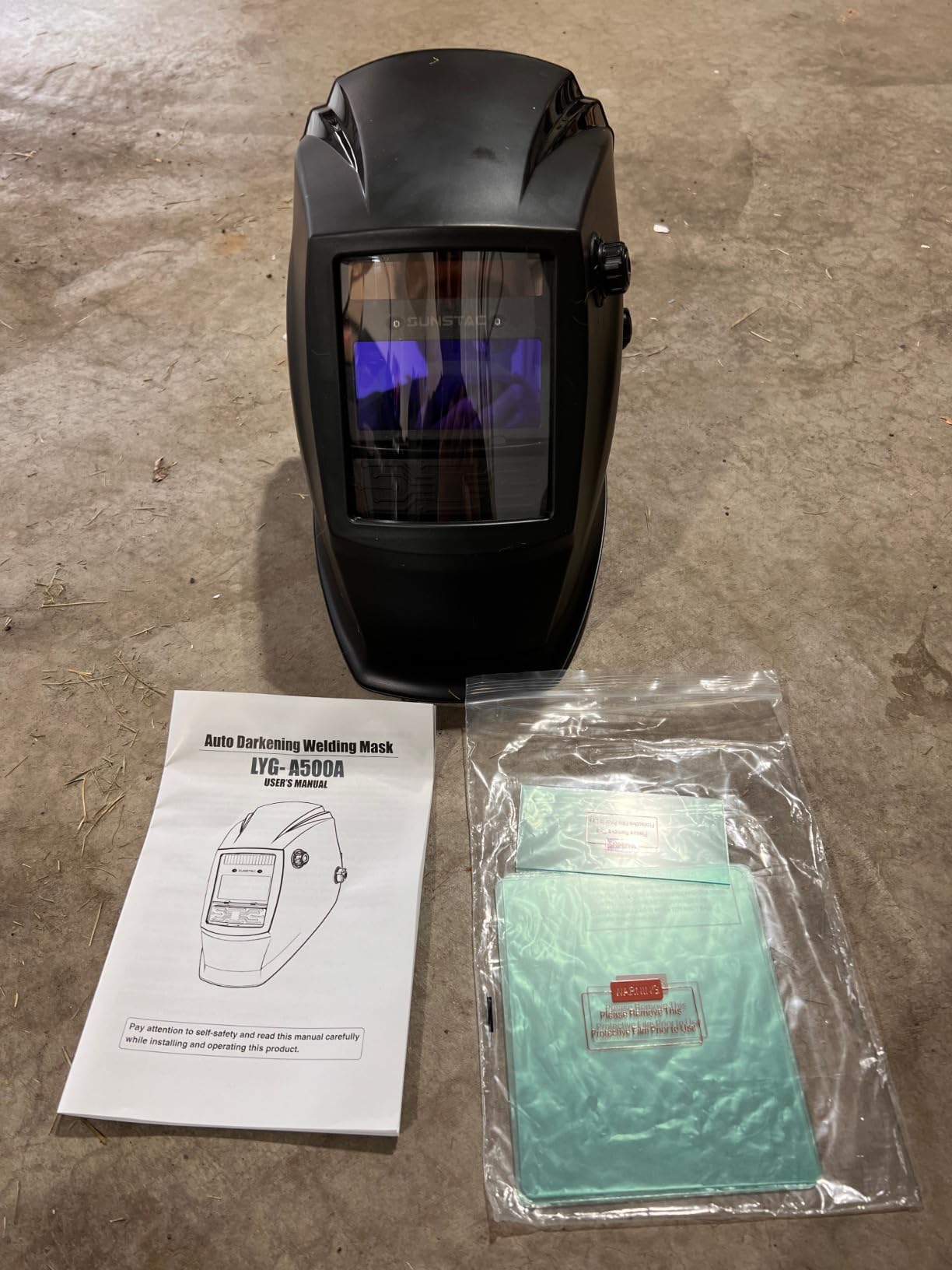 Sunstac Auto-Darkening Welding Helmet 3.94 x 3.27