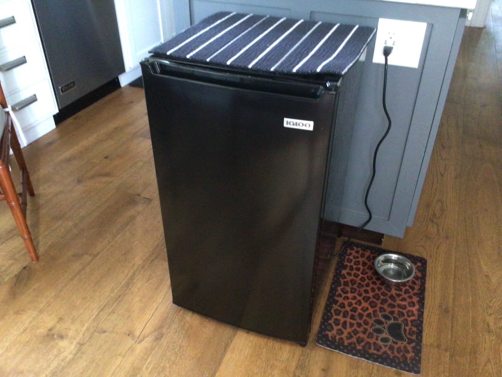 Igloo 3.2 Cu.Ft. Mini Fridge with Freezer - Single Door Compact Refrigerator with Glass Shelves customer photo 2