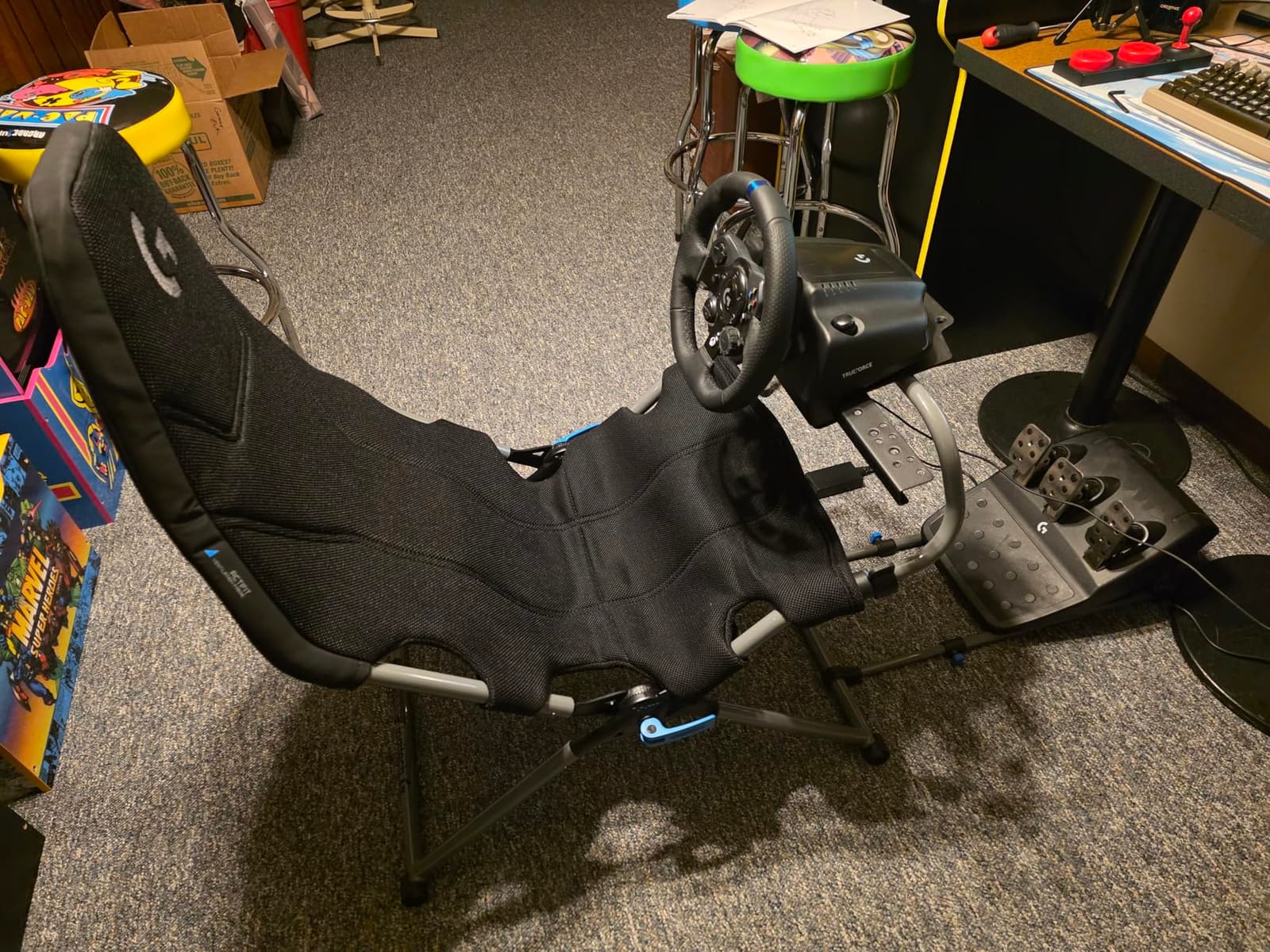 Playseat Challenge X - Logitech G Edition Sim Racing Cockpit Chair with Adjustable Racing Positions, ActiFit Breathable Material, Foldable and Lightweight Design, Shifter Mount Included customer photo 1