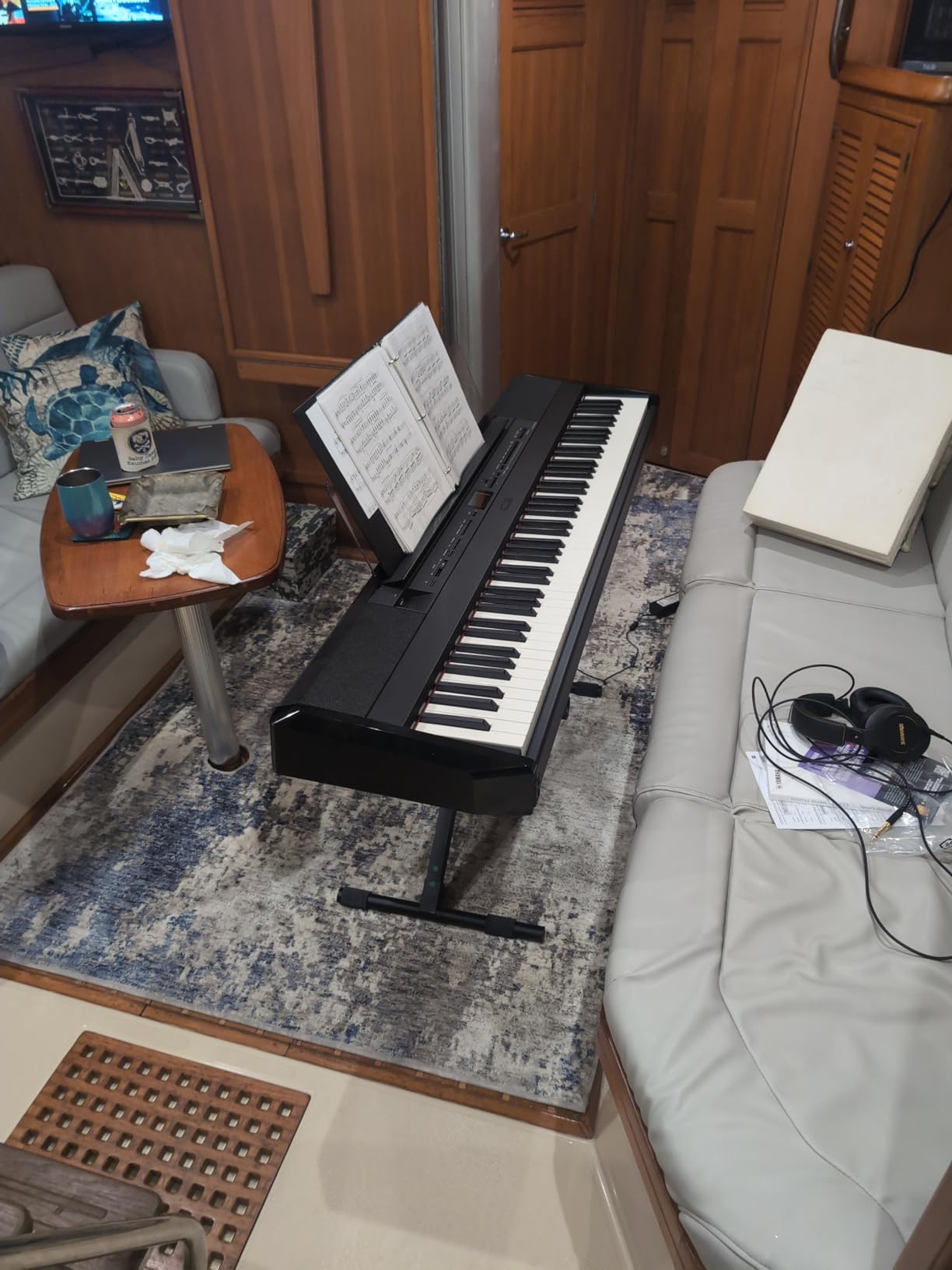 Yamaha 88-Weighted Wooden Key Digital Piano Keyboard, Premium Sound and Touch, Music Rest, Sustain Foot Switch, Black (P525B) customer photo 1