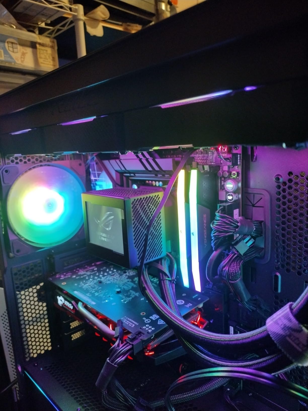 ASUS ROG Maximus Z790 Dark Hero (WiFi 7) LGA 1700(Intel 14th &13th&12th Gen) ATX Gaming Motherboard(PCIe 5.0x16, 5xM.2 Slots,DDR5,2X Thunderbolt 4 Ports, USB Type-C Front-Panel) customer photo 1