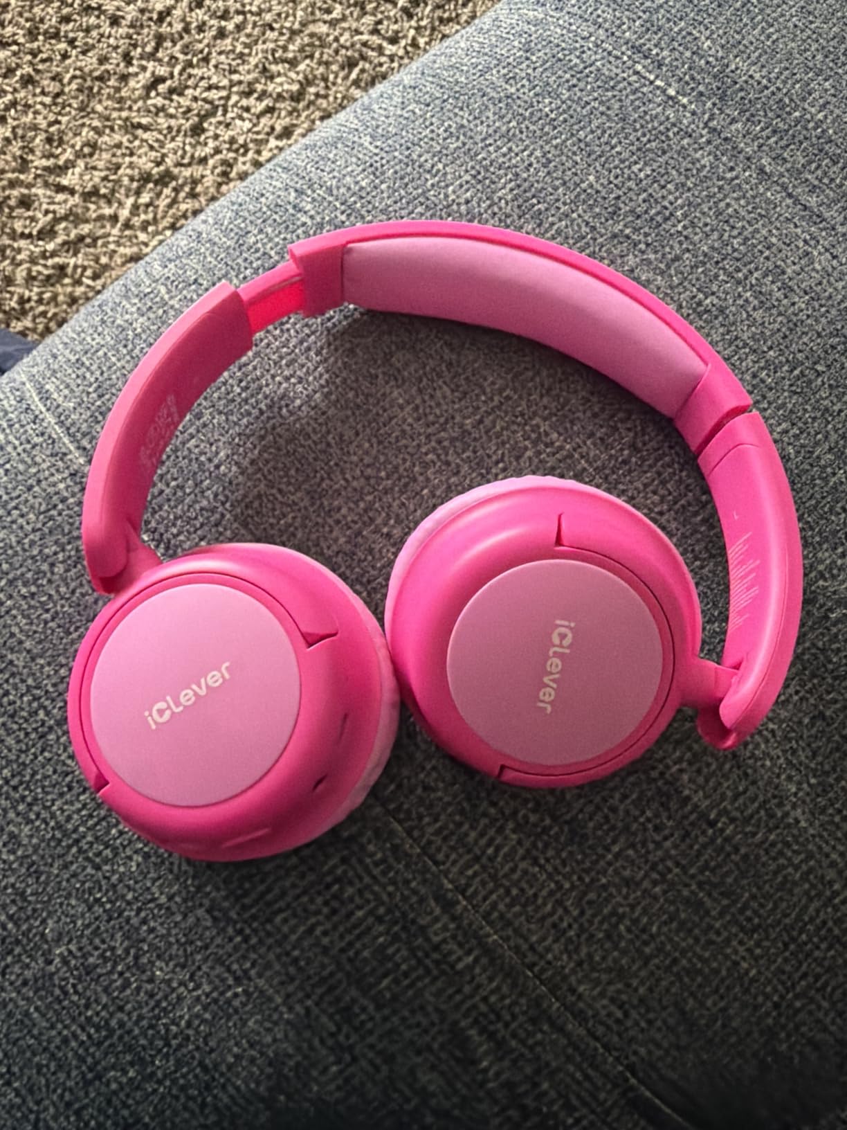 iClever BTH22 Kids Bluetooth Headphones for Toddler Travel, 60H Play Time customer photo 2