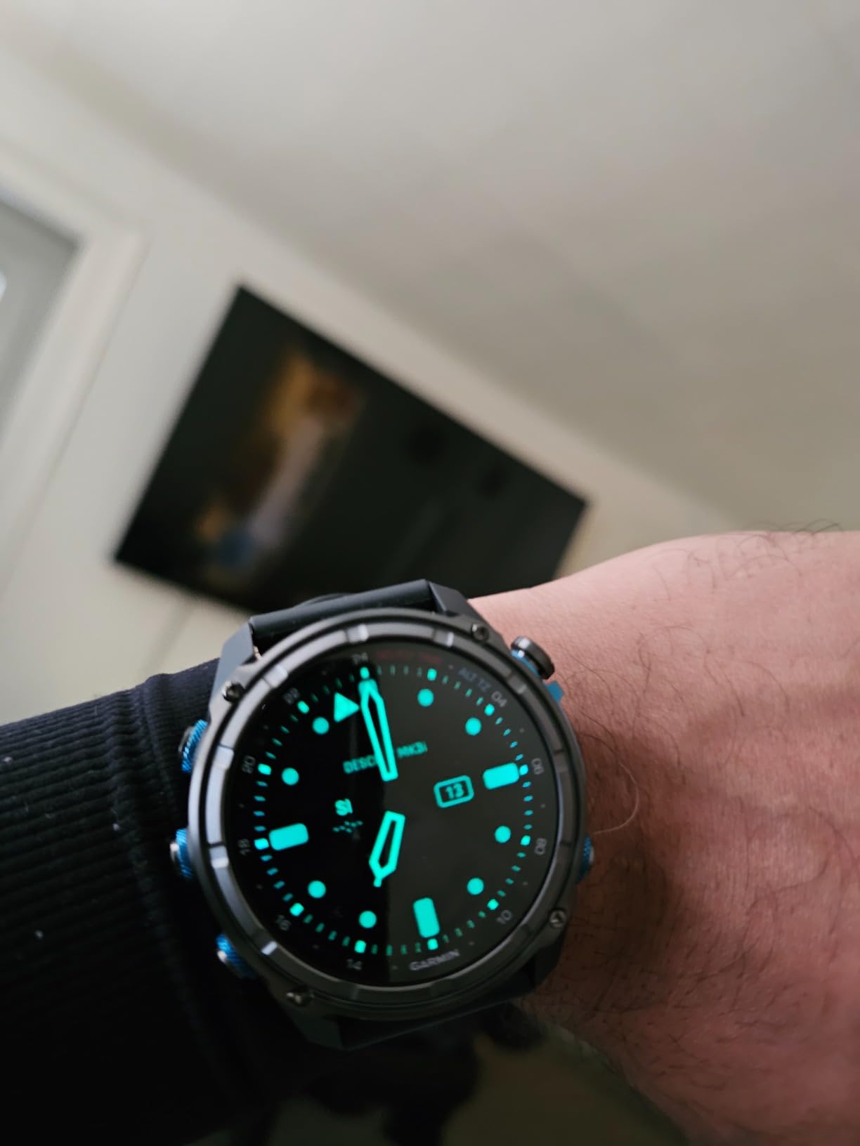 Garmin Descent Mk3i, Watch-Style Dive Computer, 51mm, Black | Subwave Sonar Networking, Multiple Dive Modes, Dive Focused Design, Dive Readiness Tool, Built-In Flashlight, Dive Log customer photo 2
