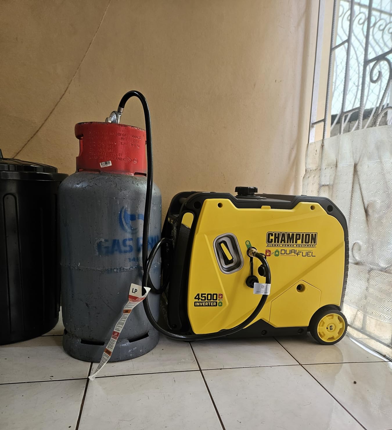 Champion 4500-Watt Electric Start Dual Fuel Portable Inverter Generator customer photo 1
