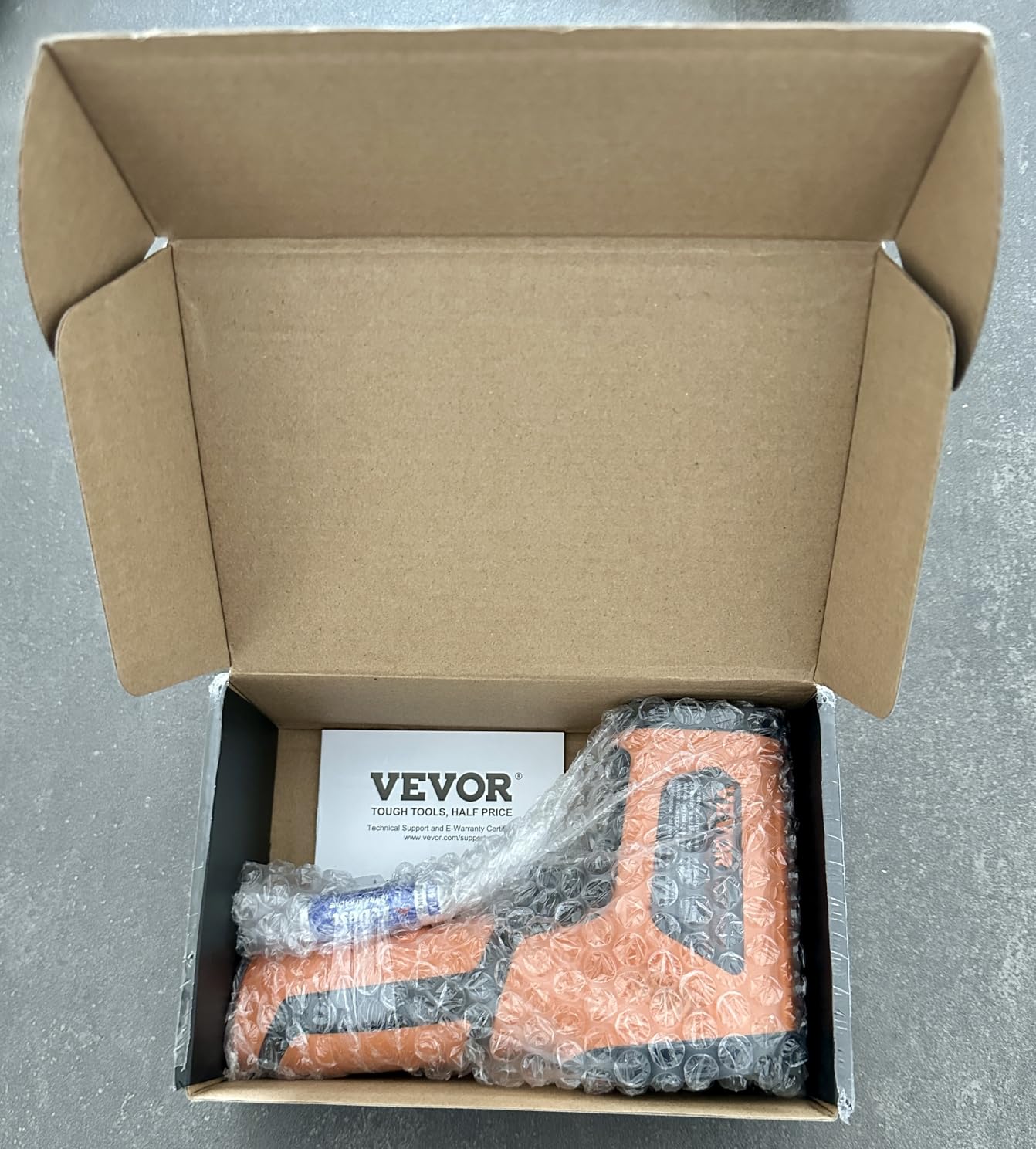 VEVOR Infrared Thermometer, -40°F~2732°F Dual Laser Temperature Gun Non-Contact, Handheld IR Heat Temperature Gun & Adjustable Emissivity for Metal Smelting/Cooking/Pizza Oven/Engine (Not for Human) customer photo 2