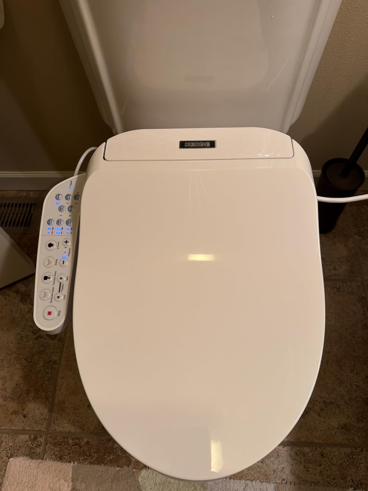 KERDE Electric Bidet Toilet Seat,Bidets For Existing Toilets,Rlongated,One-click Intelligent Operation, Warm Water Cleaning,Slow Close,Seat Cushion Keep Constant Temperature In Winter (Armrest) customer photo 2