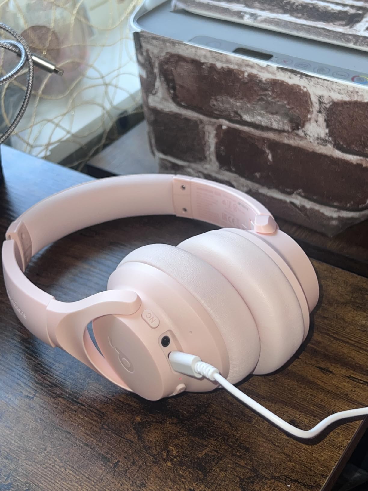 Soundcore by Anker Q20i Hybrid Active Noise Cancelling Headphones, White | Over-Ear, Bluetooth, 40H ANC Playtime, Hi-Res Audio, Big Bass, Transparency Mode, Customize via App, Travel, Home, Office customer photo 2