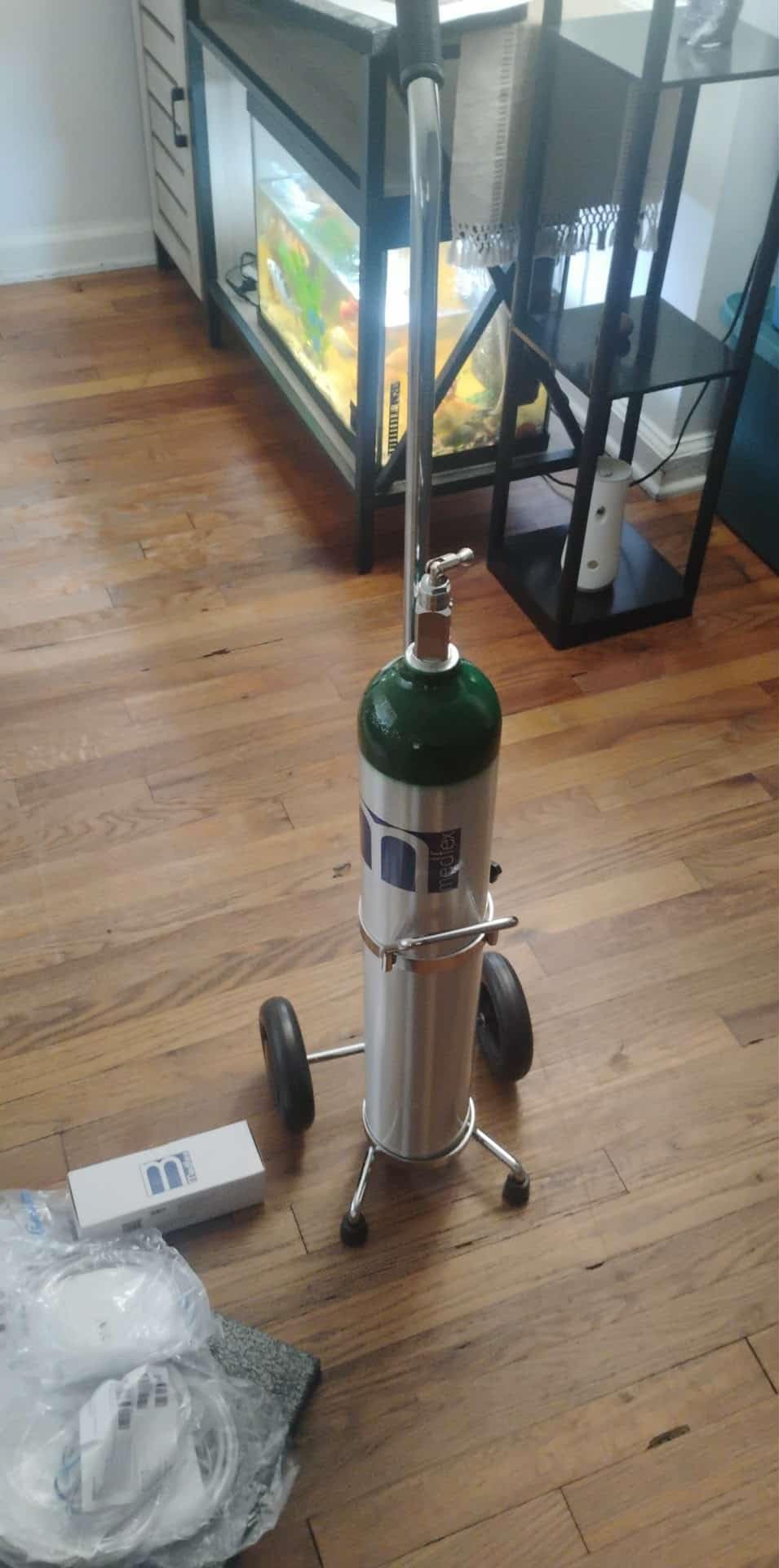 Medfex Oxygen Tank Complete Set - USA Made | 680 Liter Capacity - Standard Size Kit customer photo 2