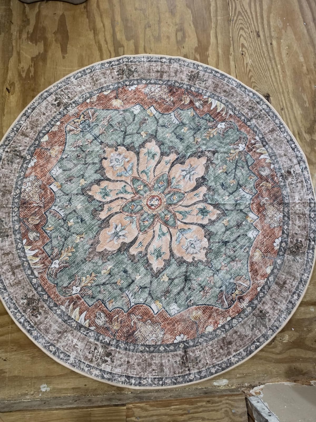 RELEANY Washable Area Rug, Large 9'x12', Brick/Brown/Green customer photo 1