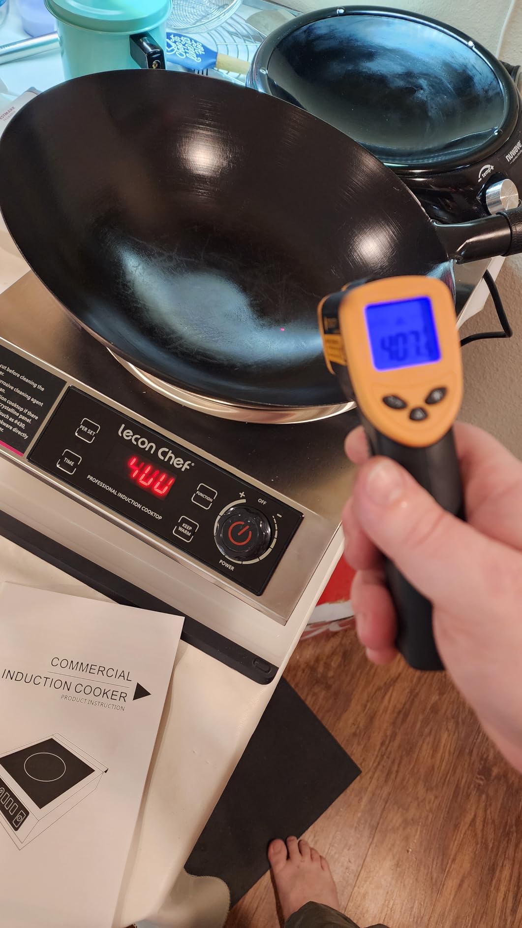 leconchef Induction Cooker with Wok 1800W Professional Electric Induction Burner with 11-Level Setting for Cooking,24-hour Timer and Preset,Keep warm,14