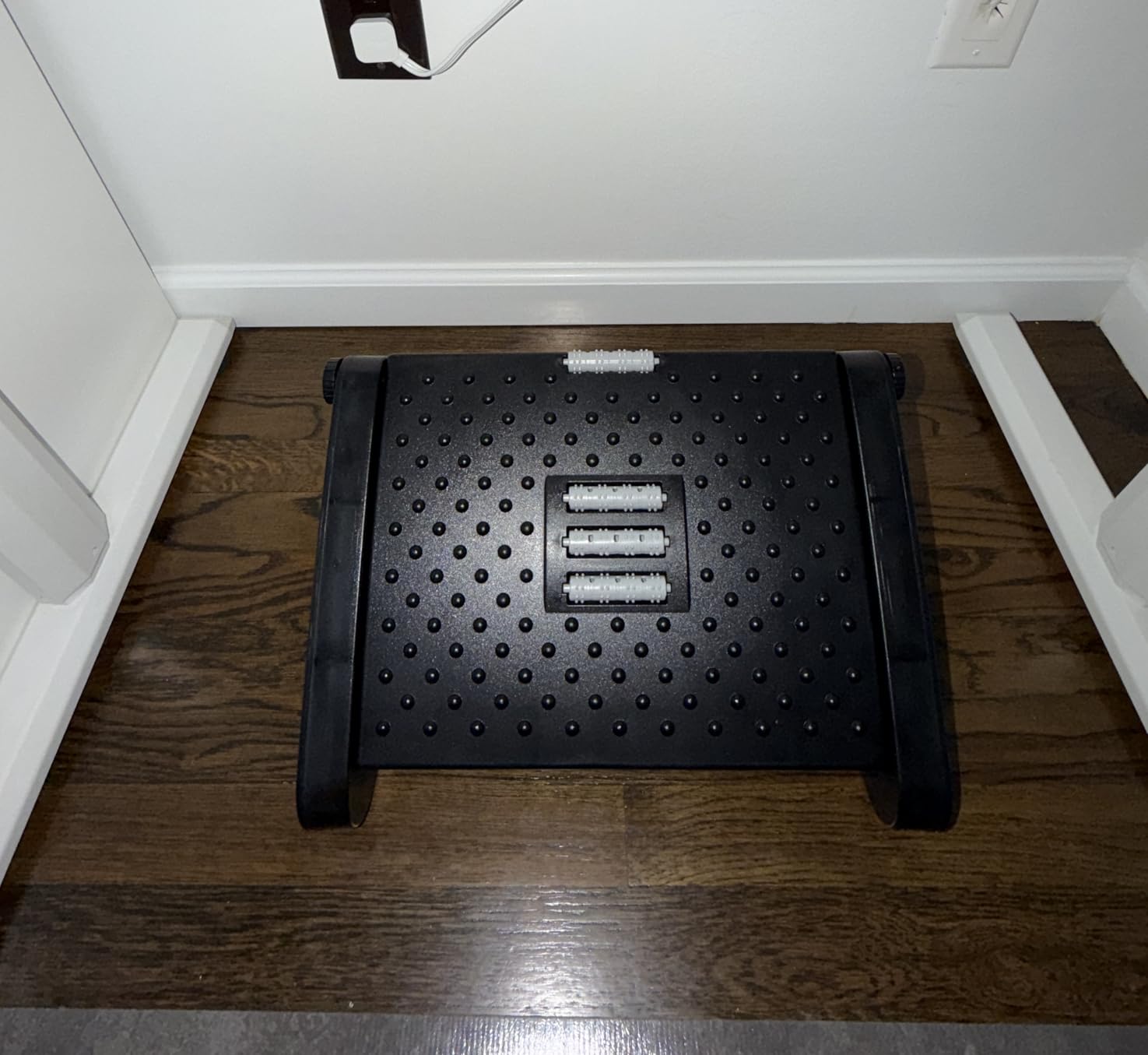 CasaZenith Foot Rest, Six Heights Adjustable Foot Rest Under Desk at Work customer photo 1
