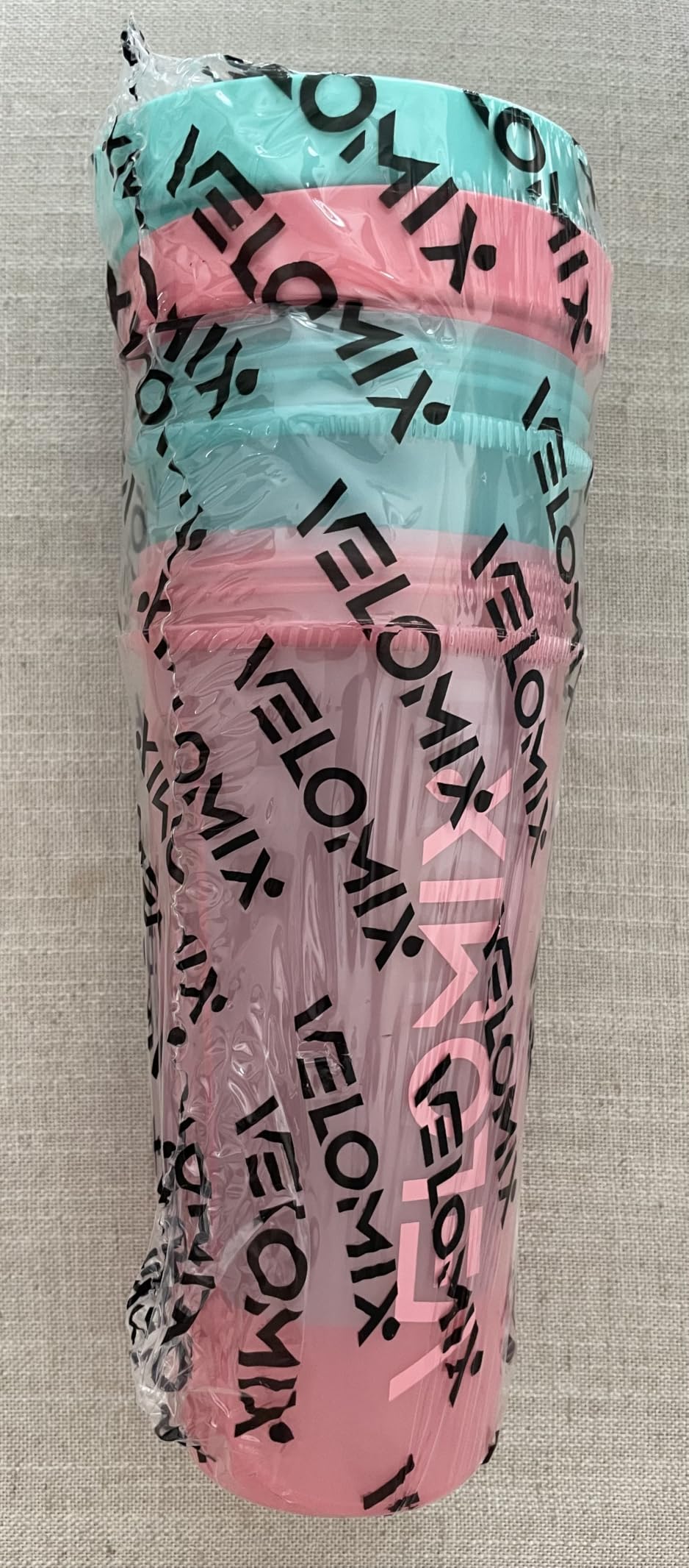 VELOMIX 2 Pack 28oz Protein Shaker Bottle for Protein Mixes, Black/Transparent customer photo 1