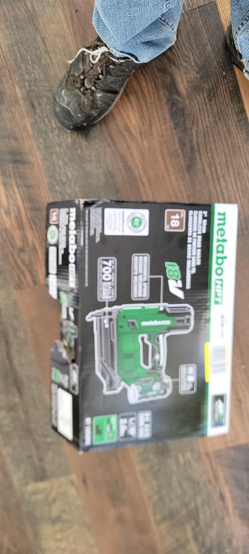 Metabo HPT Brad Nailer, 18 Gauge Cordless, 18V Kit, NT1850DG customer photo 2