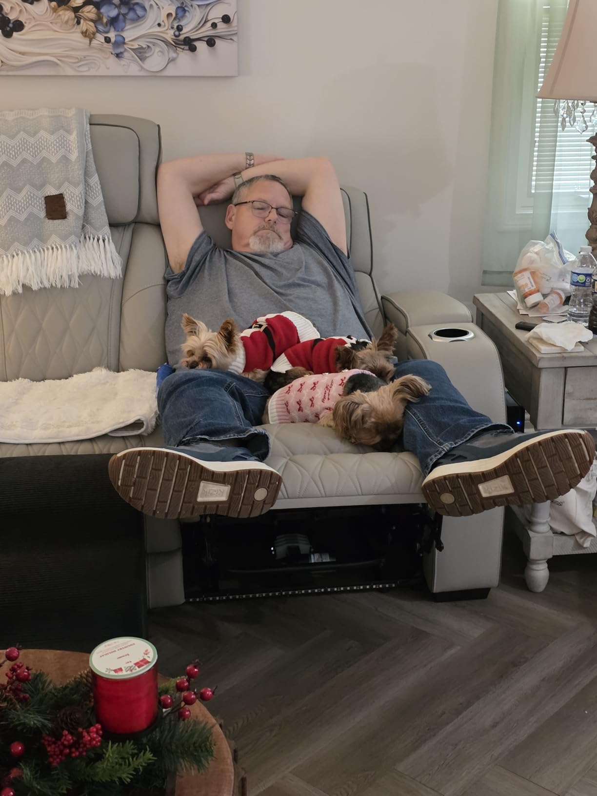 Signature Design by Ashley Leather Power Recliner Chair, Zero Gravity | Soothing air massage and heat, Extended ottoman with adjustable headrest, 250-lb weight capacity, Boyington Series customer photo 1