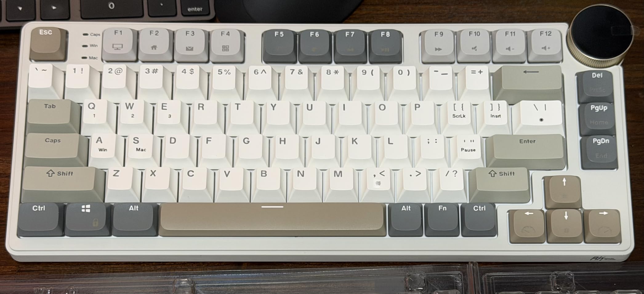 RK ROYAL KLUDGE N80 Low Profile Mechanical Keyboard w/Smart Display Screen customer photo 1