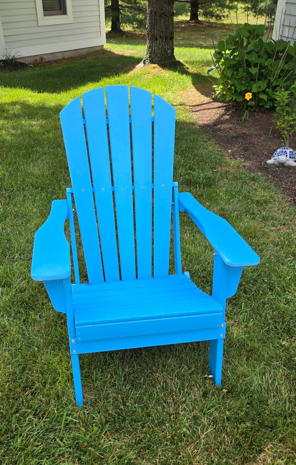 Plawdlik Folding Adirondack Chair Set of 4, Cup Holder，Wooden Textured ，Heavy All-Weather HDPE Comfortable Set Poolside Backyard Lawn Black customer photo 2