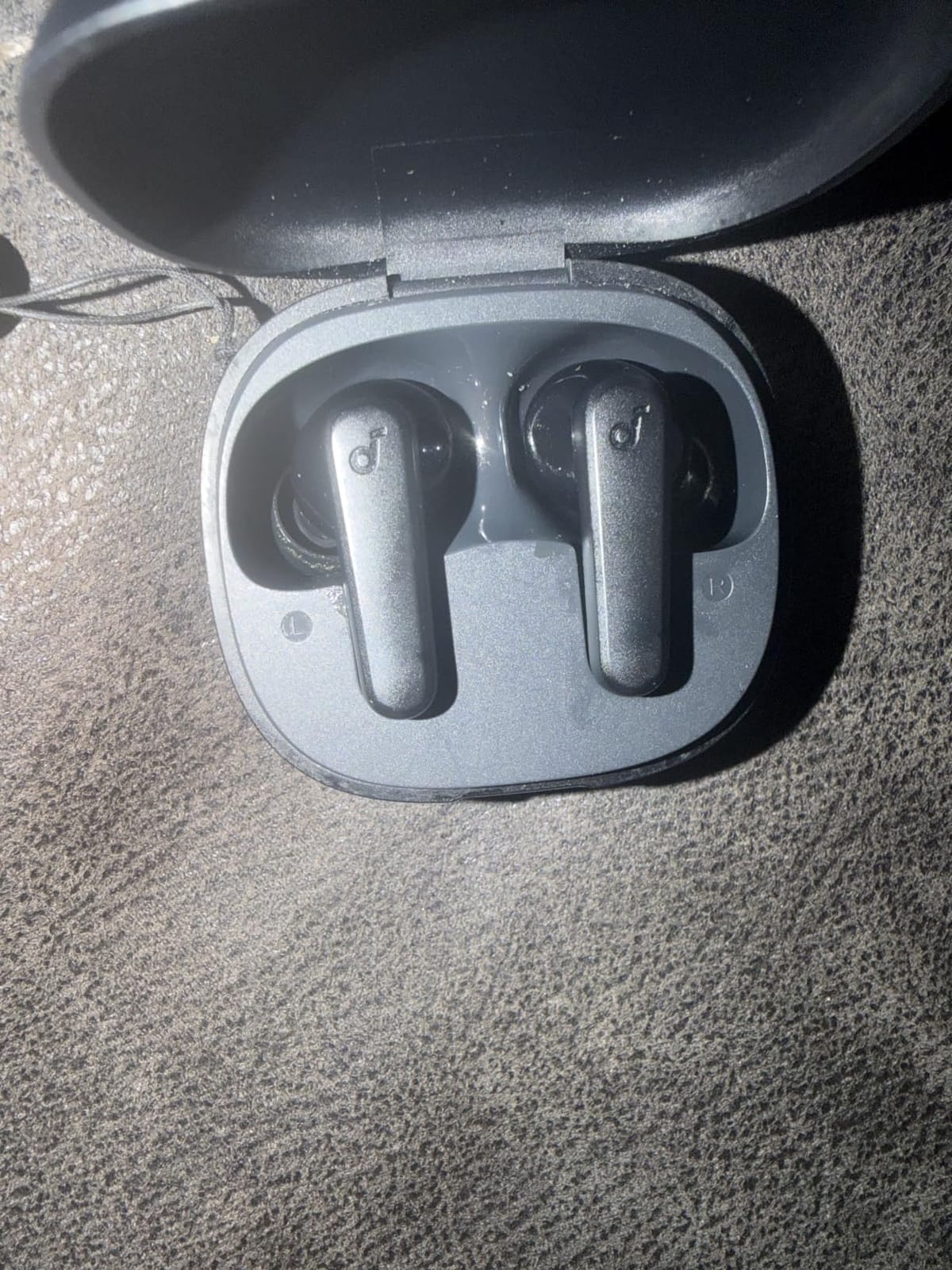 Soundcore by Anker P20i True Wireless Earbuds, with Big Bass, 30H Playtime customer photo 1