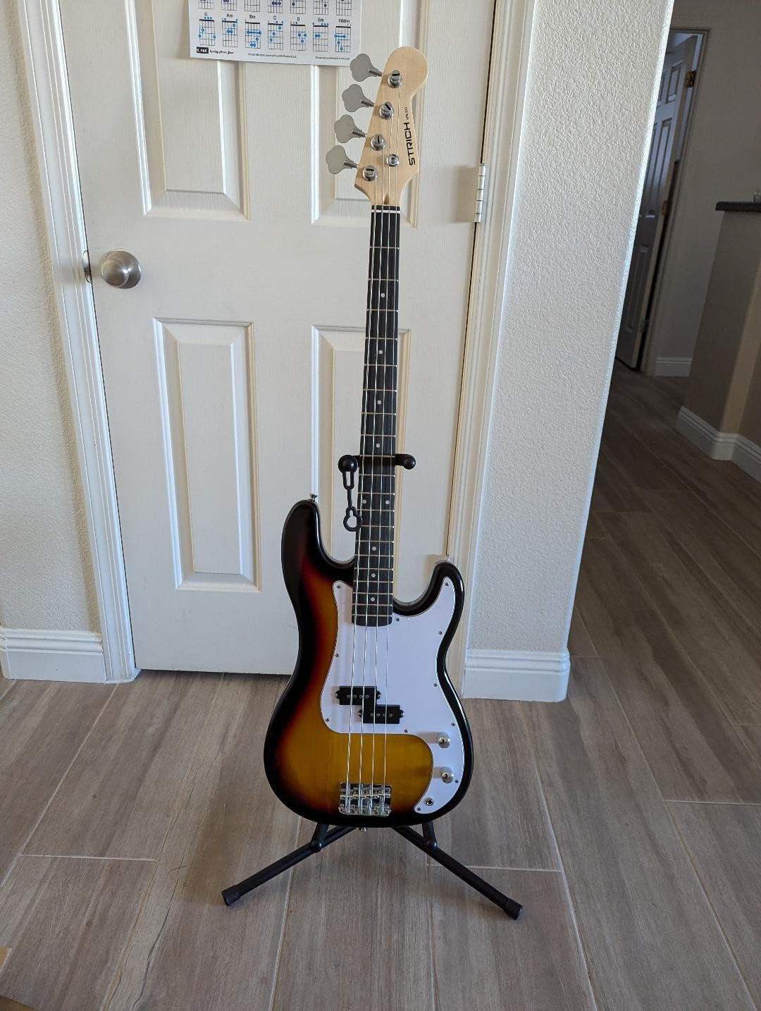 STRICH Electric Bass Guitar 4 Strings Full-Size Beginner Kit, Standard Bass for Starter with 2 x 5w Amp, Bag, Tuner, Strap, Cable, SPB-S10 Black customer photo 2